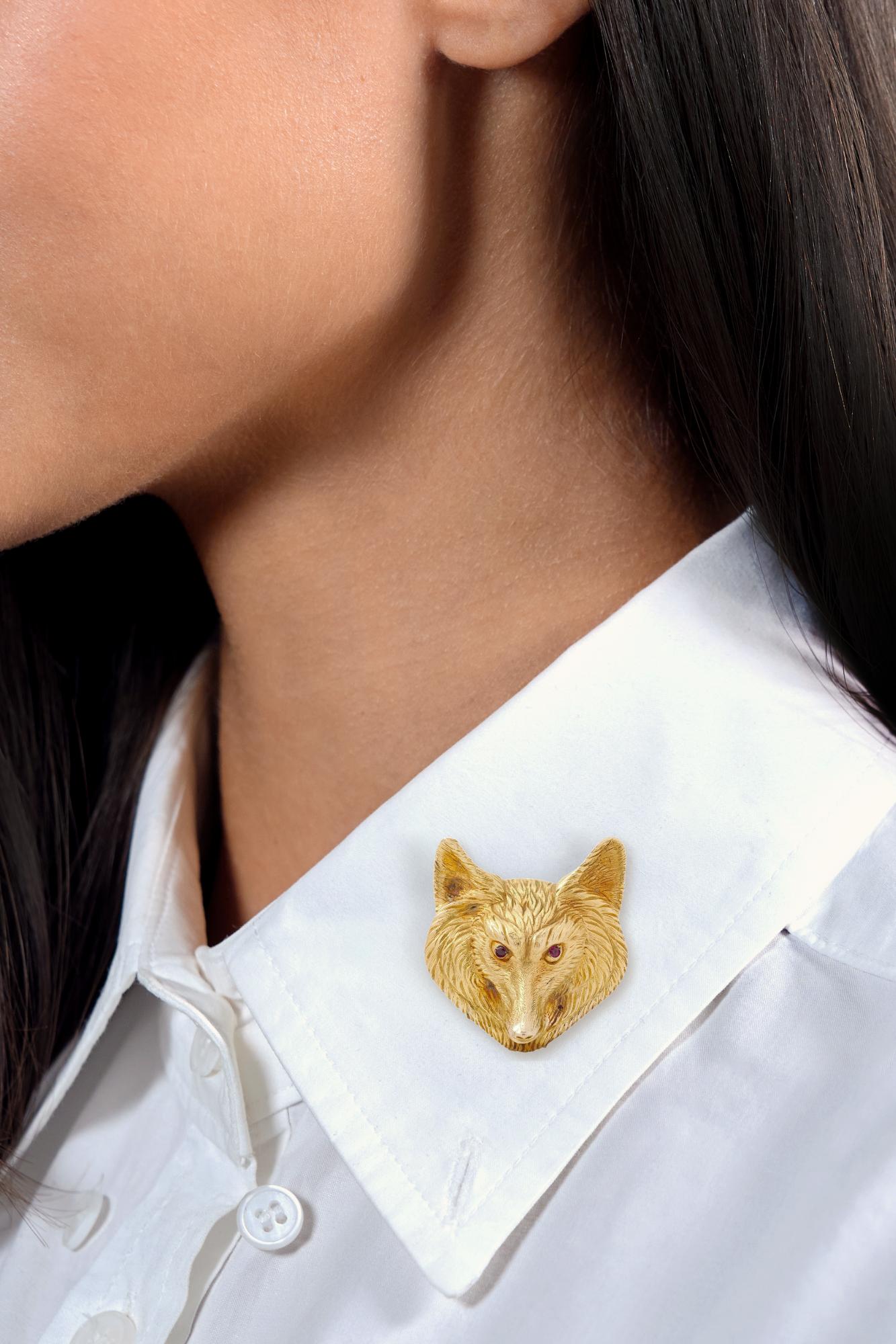 J. E. Caldwell Art Nouveau Ruby 14 Karat Yellow Gold Antique Wolf Head Brooch