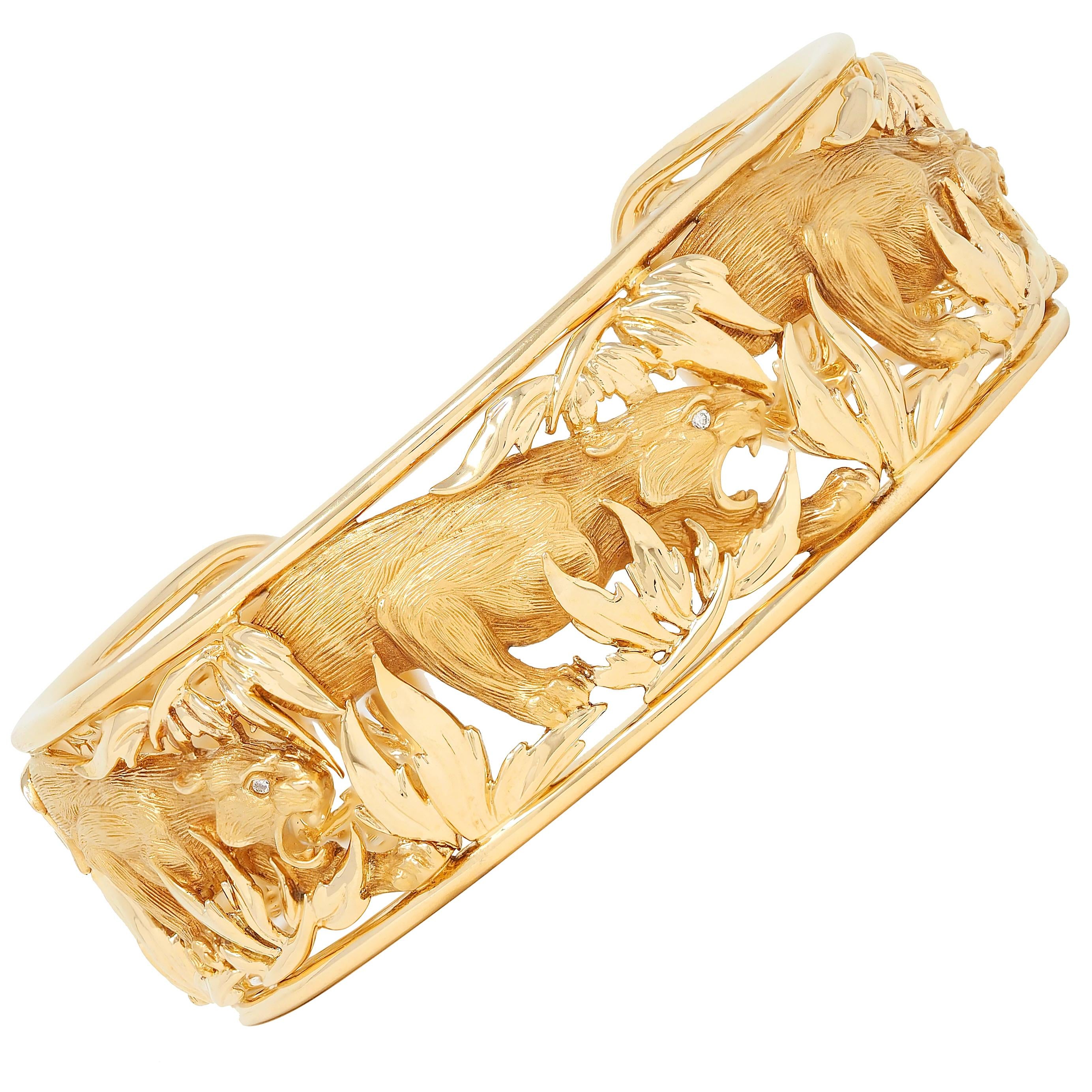 Carrera y Carrera Diamond 18 Karat Yellow Gold Panther Animal Cuff Bracelet