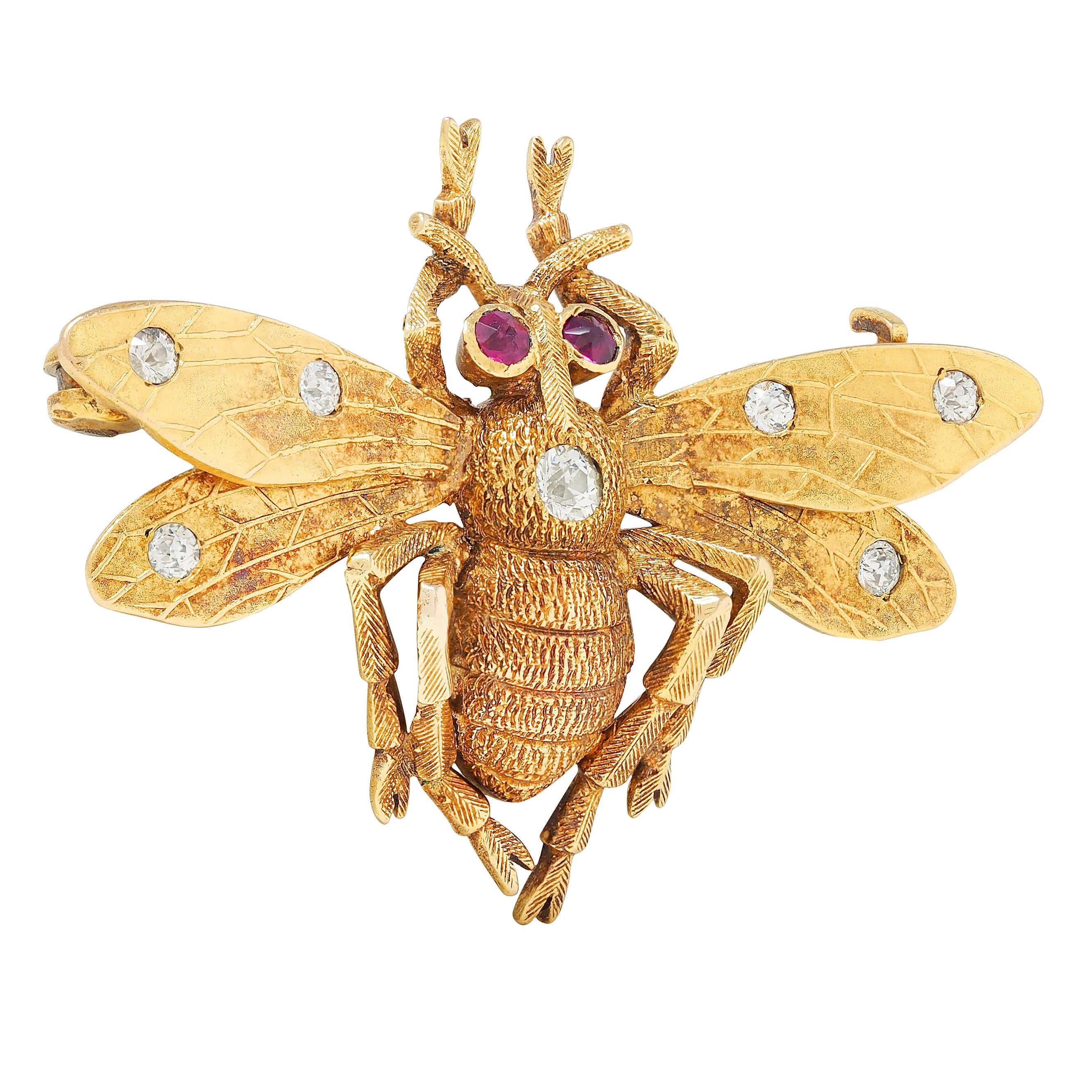 Art Nouveau Diamond Ruby 18 Karat Yellow Antique Bee Bug Brooch