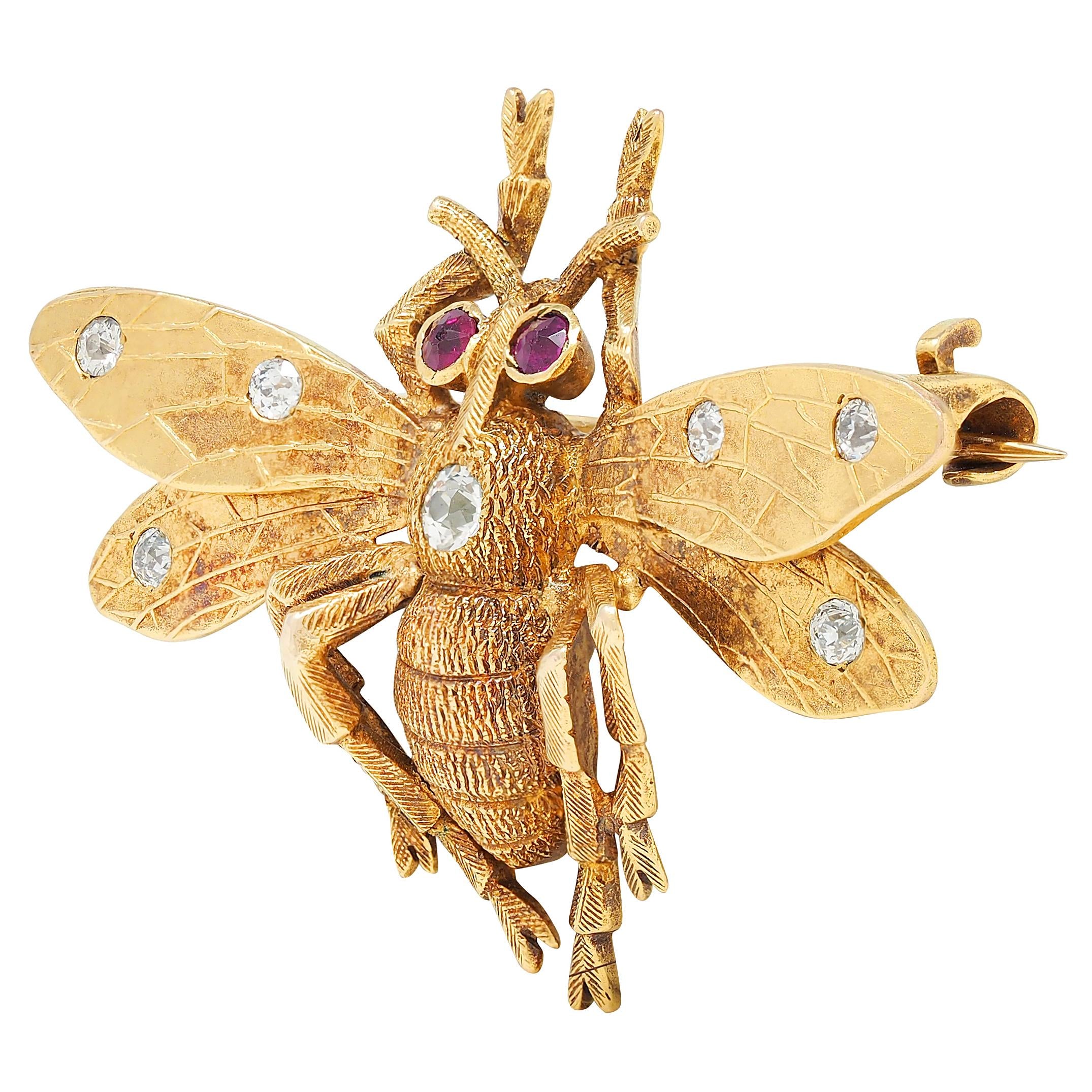 Art Nouveau Diamond Ruby 18 Karat Yellow Antique Bee Bug Brooch