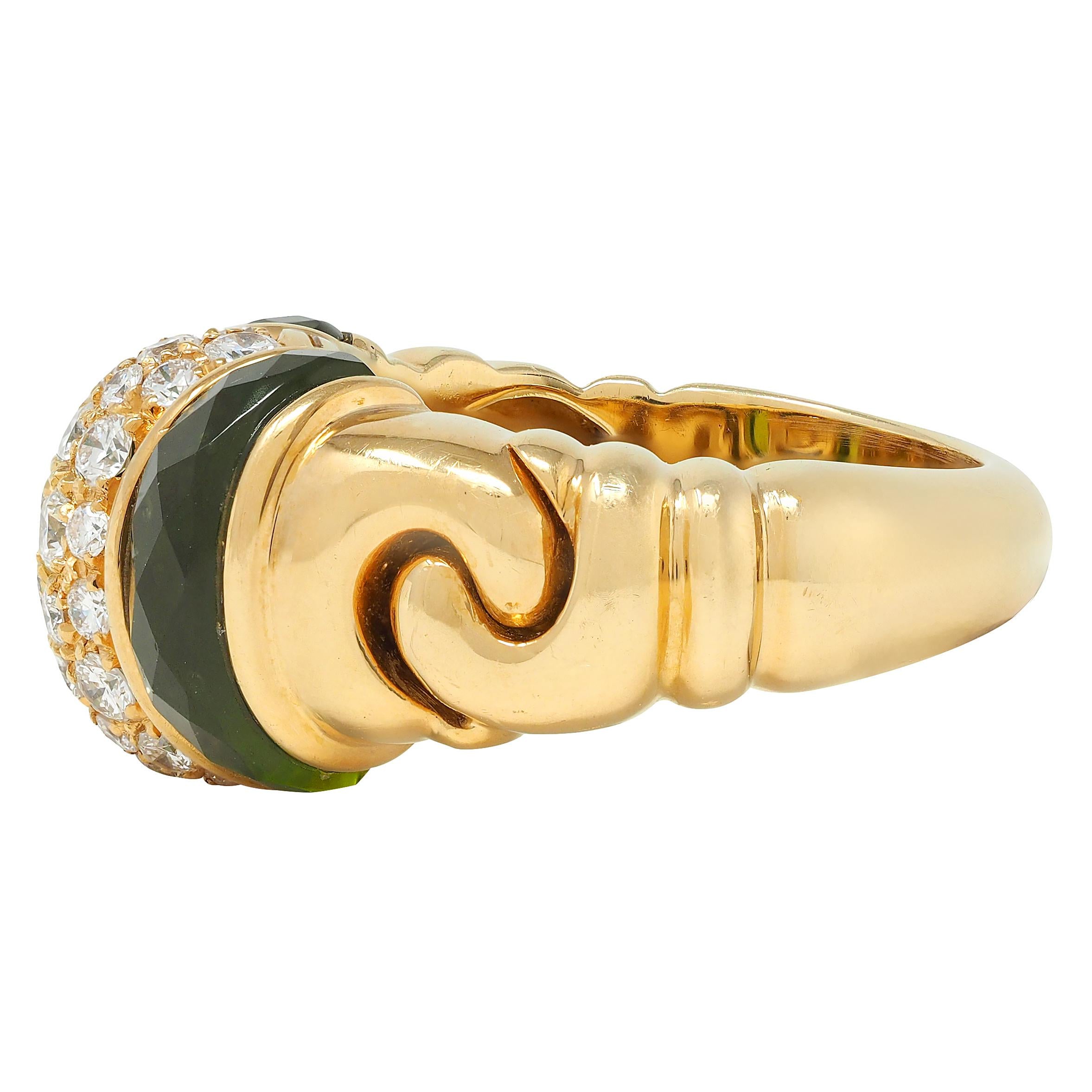 Bulgari 1990 1.96 CTW Diamond Peridot 18 Karat Gold Vintage Passo Doppio Ring