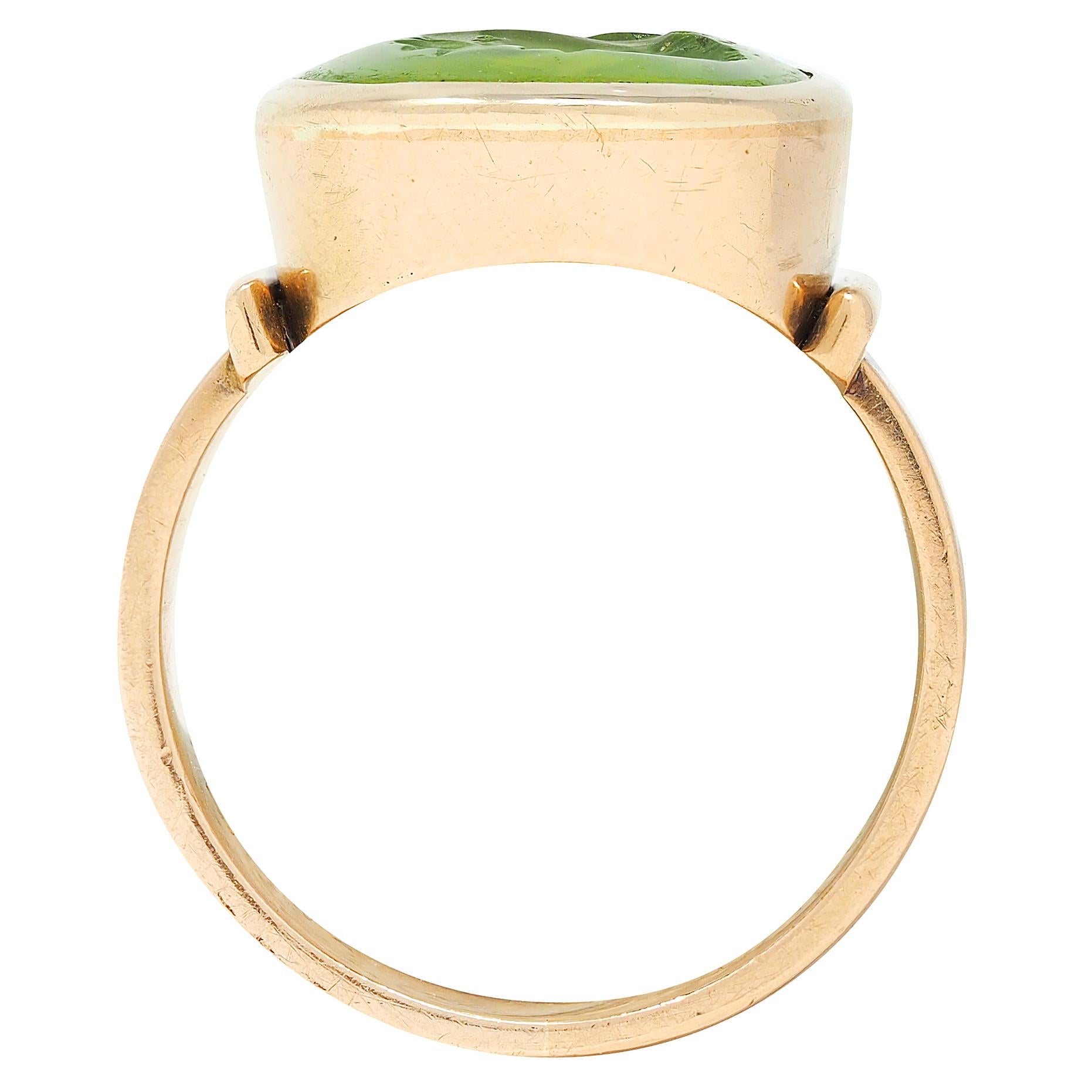 Victorian Peridot 18 Karat Yellow Gold Antique Roman Bust Intaglio Signet Ring