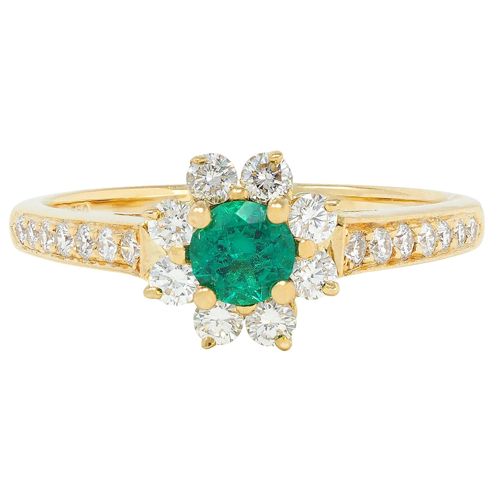 Tiffany & Co. 1990's 0.95 CTW Emerald Diamond 18K Gold Vintage Cluster Ring