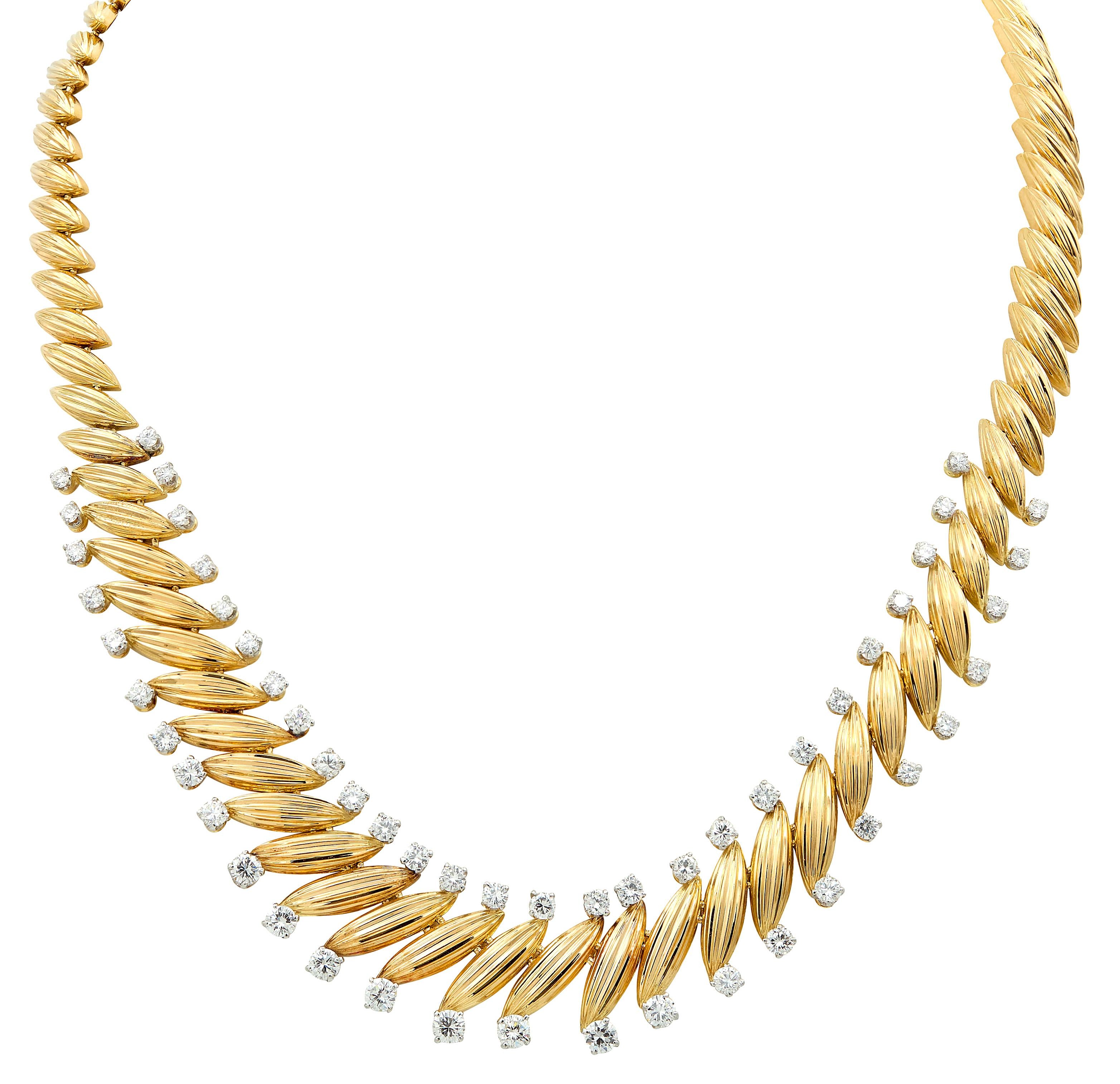 Van Cleef & Arpels 18 Karat Yellow Gold Vintage Coup De Vent Chantilly Necklace
