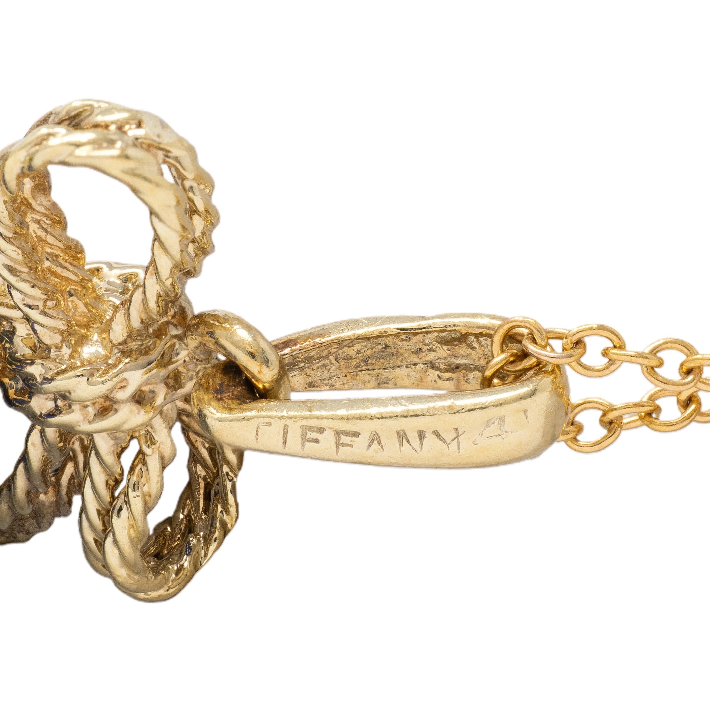 Tiffany & Co. 1970's Enamel 18 Karat Yellow Gold Vintage Egg Pendant Necklace