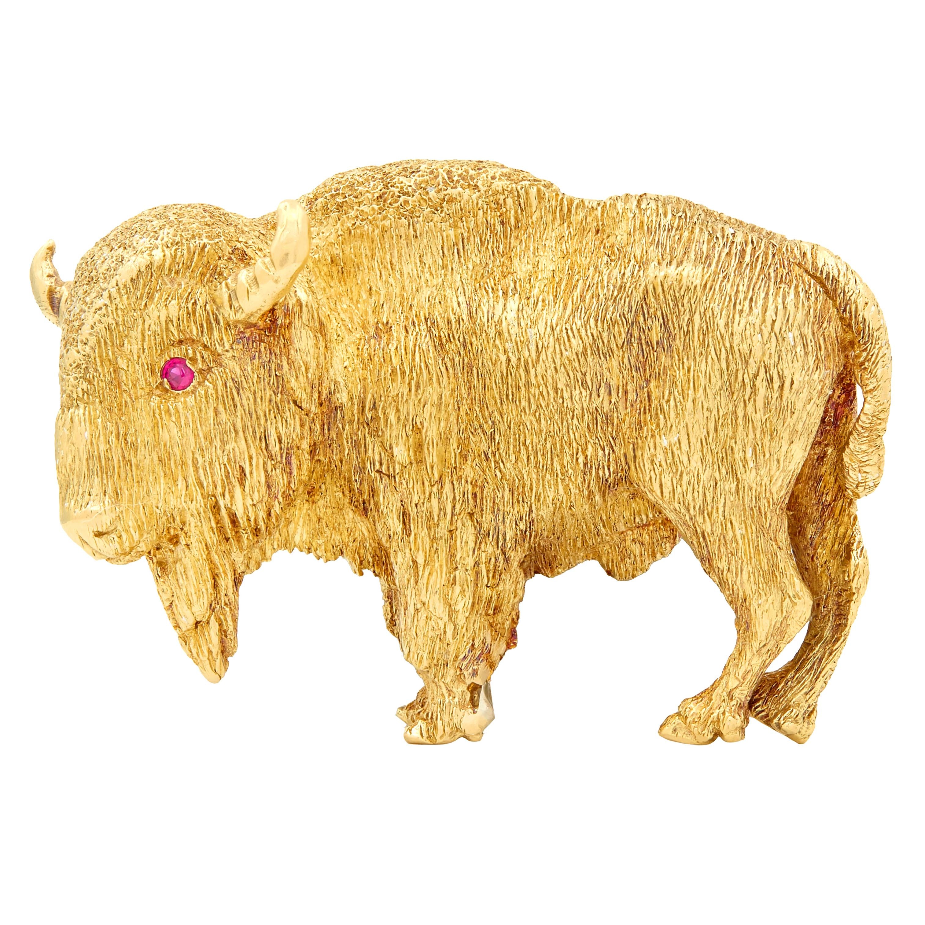 1960's Ruby 18 Karat Yellow Gold Vintage Bison Brooch