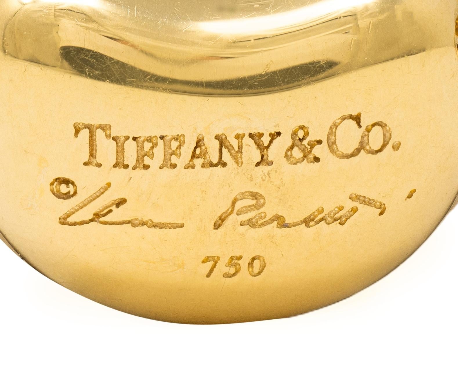 Elsa Peretti Tiffany & Co. 1990's 18 Karat Yellow Gold Bean Pendant Necklace