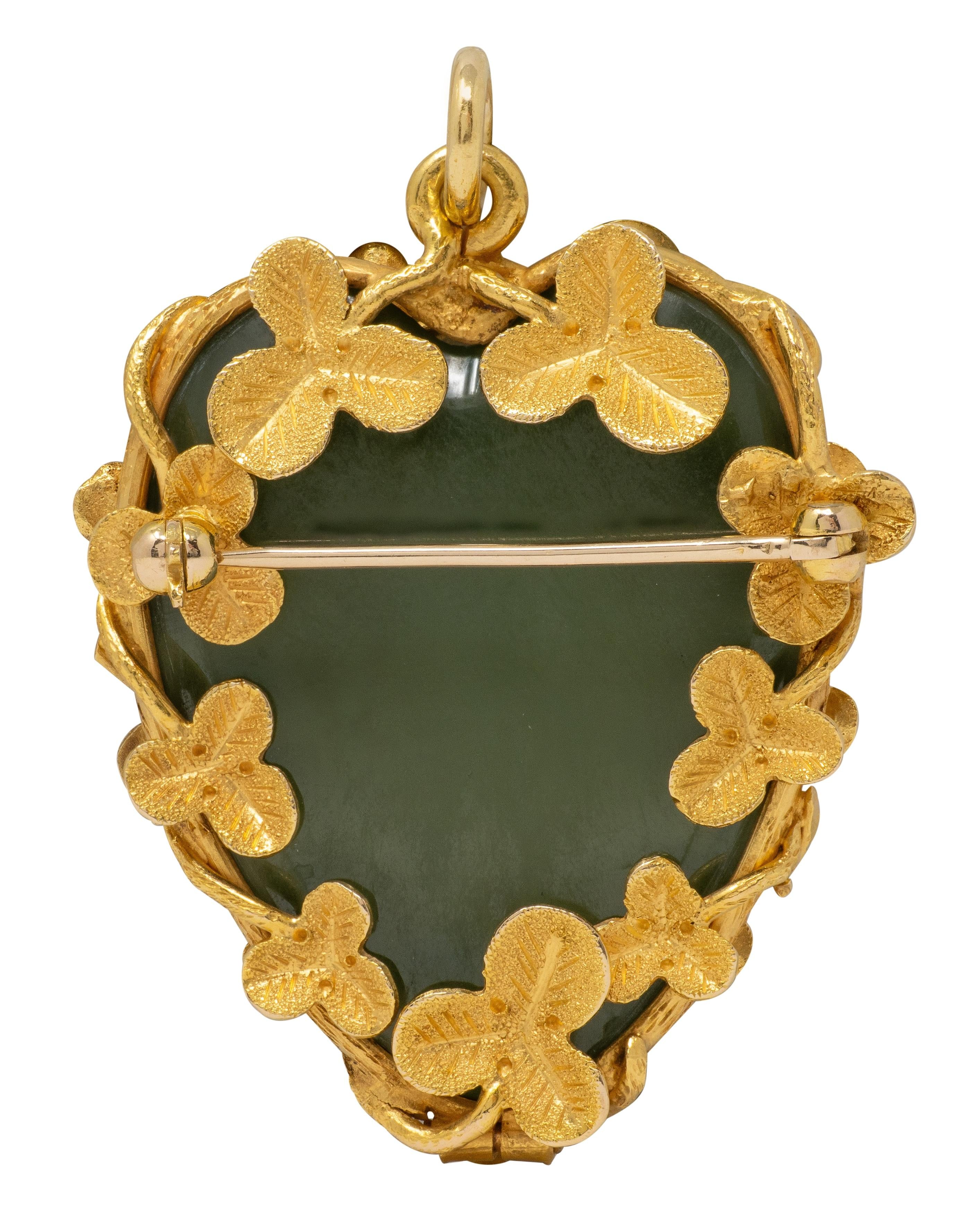 Art Nouveau Green Agate 18 Karat Yellow Gold Antique Clover Heart Pendant Brooch