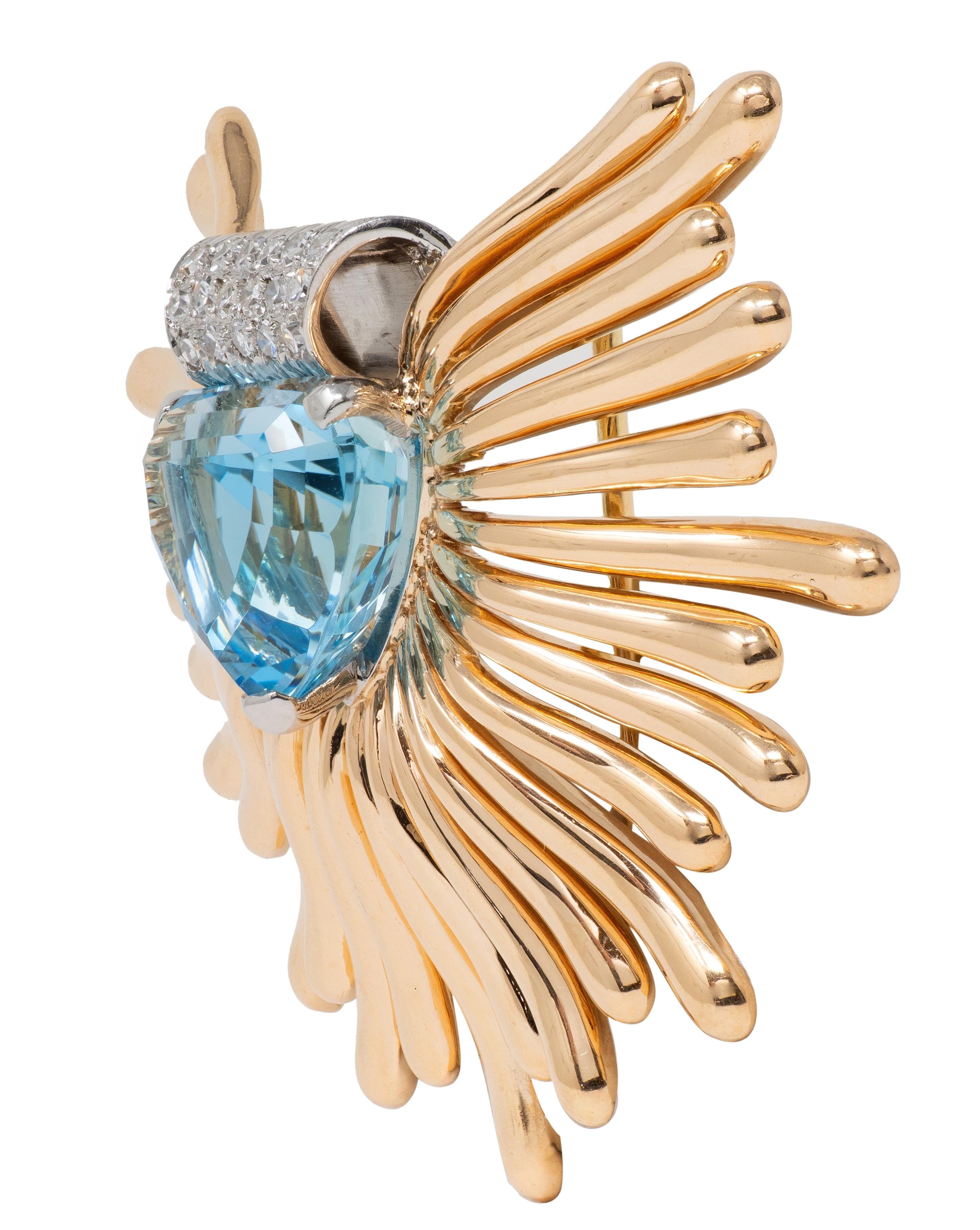 Retro 1940's Aquamarine Diamond Platinum 14K Yellow Gold Vintage Fanning Brooch