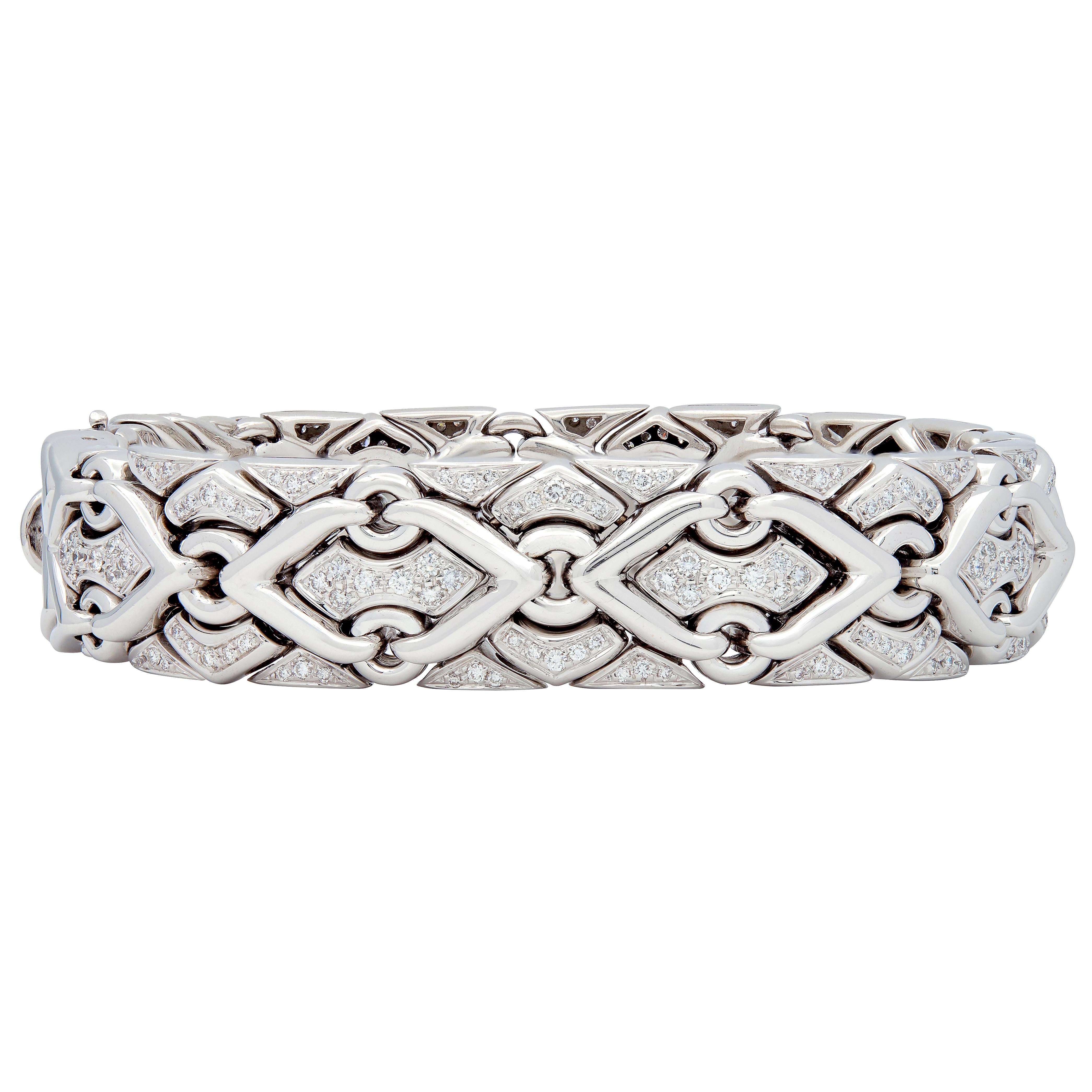 Bulgari 1990's Round Diamond 18 Karat White Gold Vintage Trika Bracelet