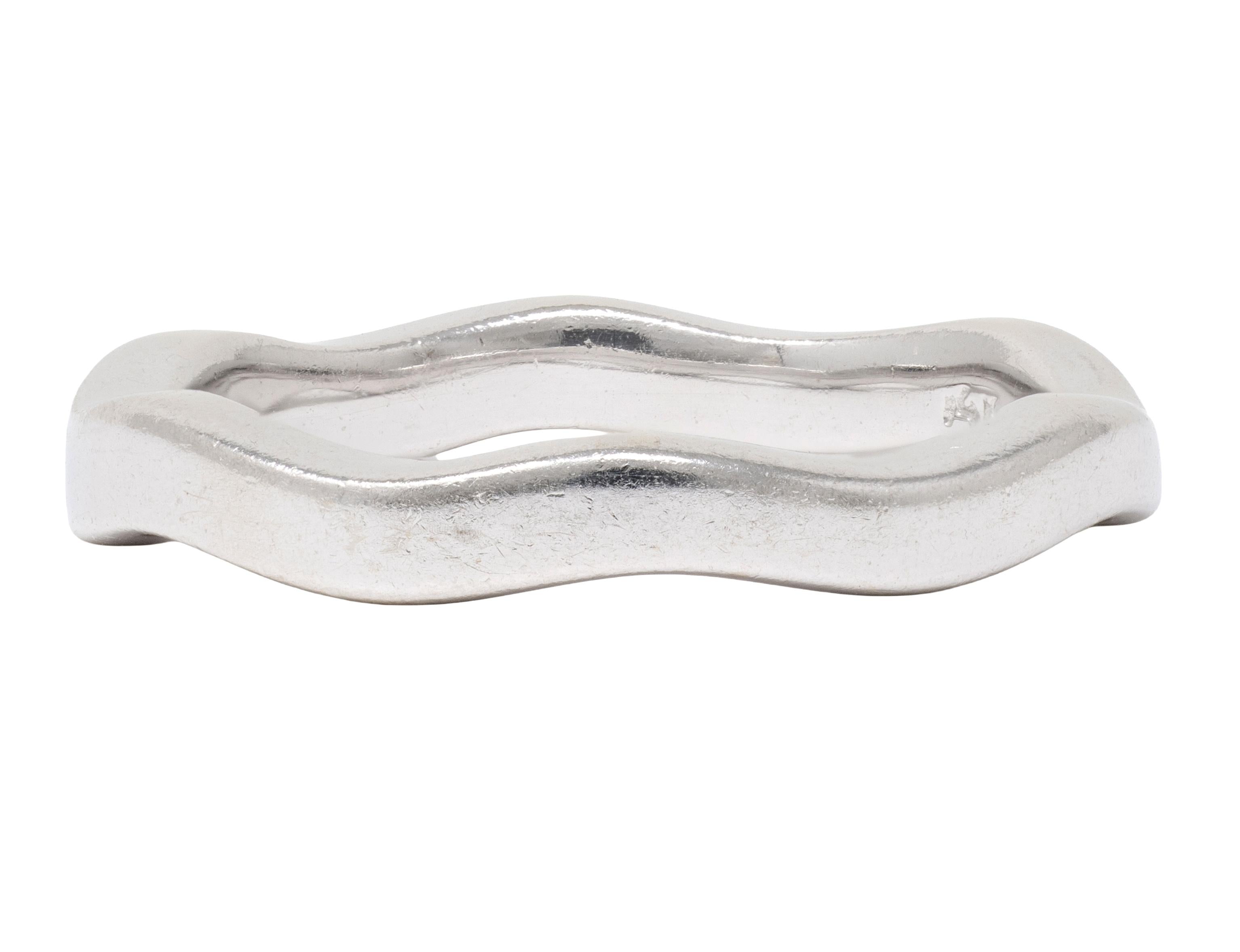 1990's 14 Karat White Gold Vintage Squiggle Band Ring