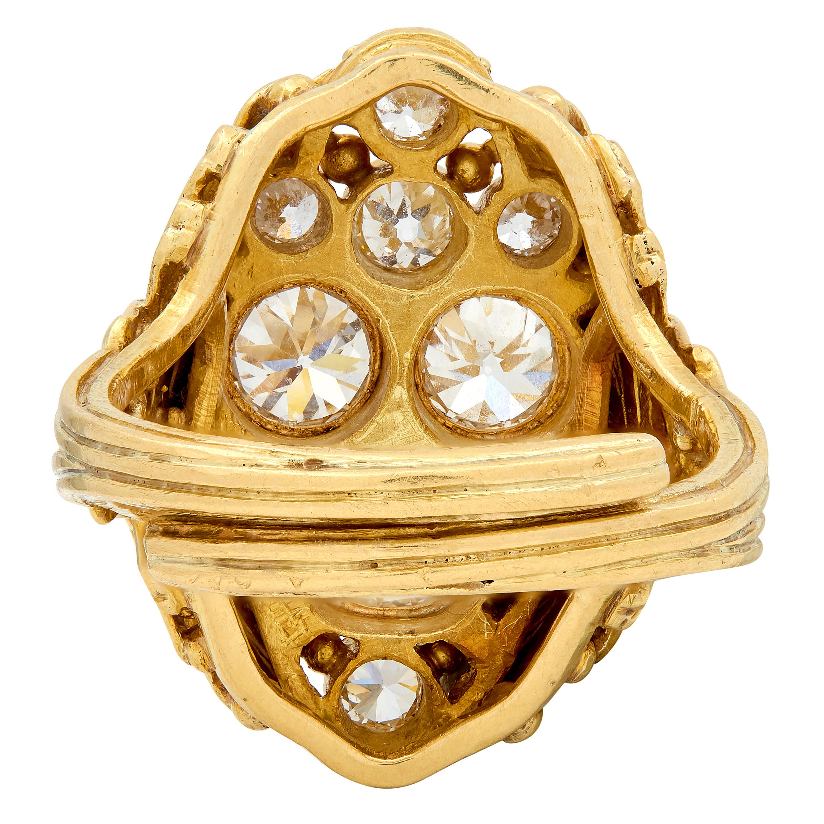 Art Nouveau 2.34 CTW Diamond 18 Karat Yellow Gold Antique Nest Cluster Ring