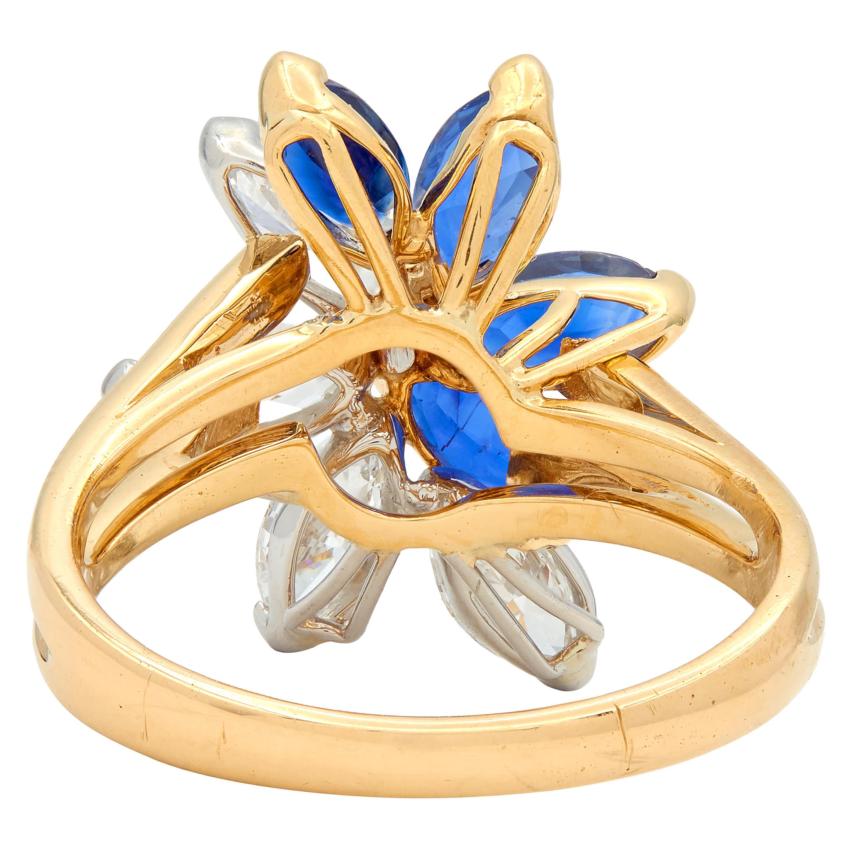 1980's Sapphire Diamond 18 Karat Yellow Gold Platinum Vintage Cluster Ring