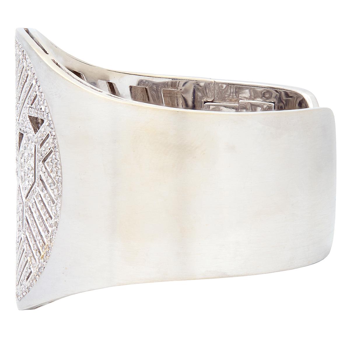 Enigma Gianni Bulgari 2000's Diamond 18K Gold Contemporary Lion Cuff Bracelet