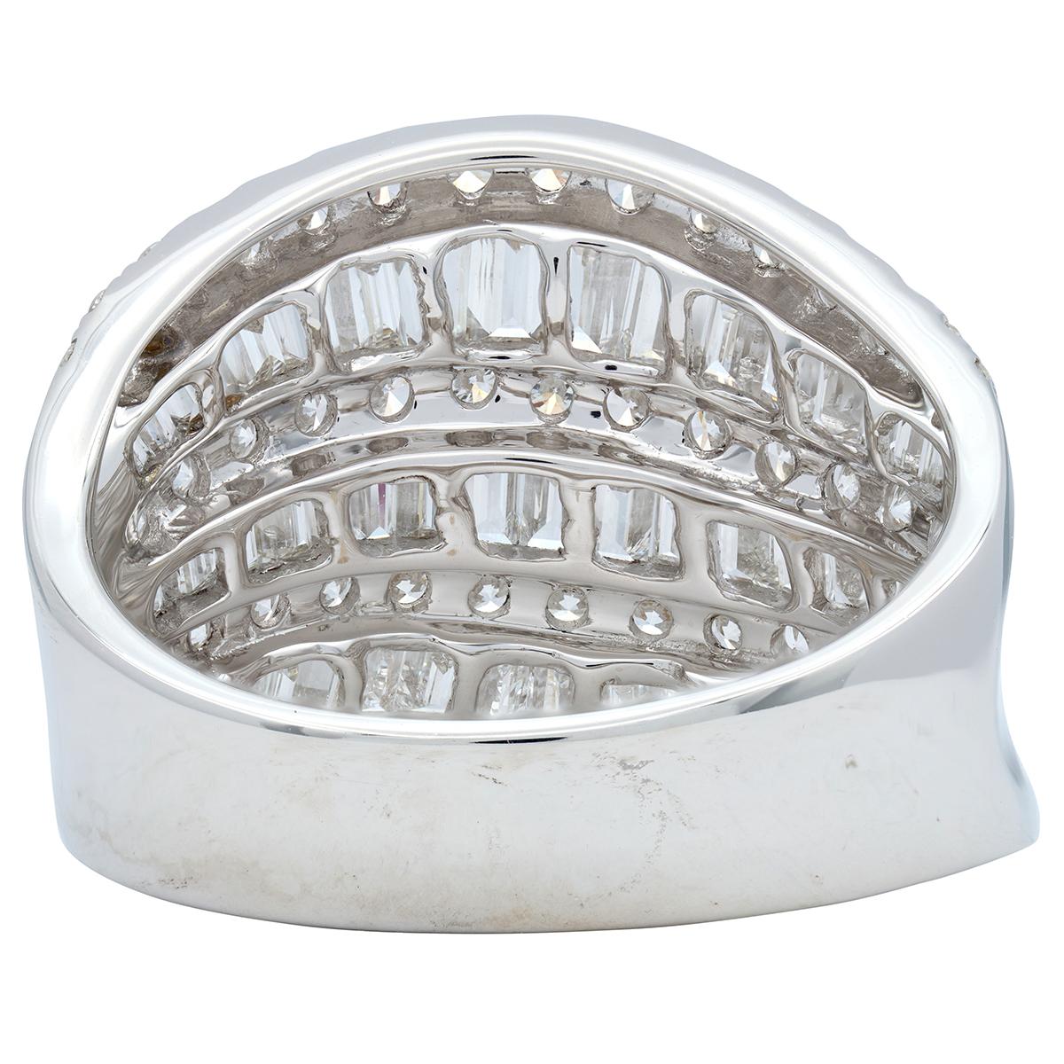 Contemporary 3.50 CTW Diamond 18 Karat White Gold Seven Row Wavy Band Ring