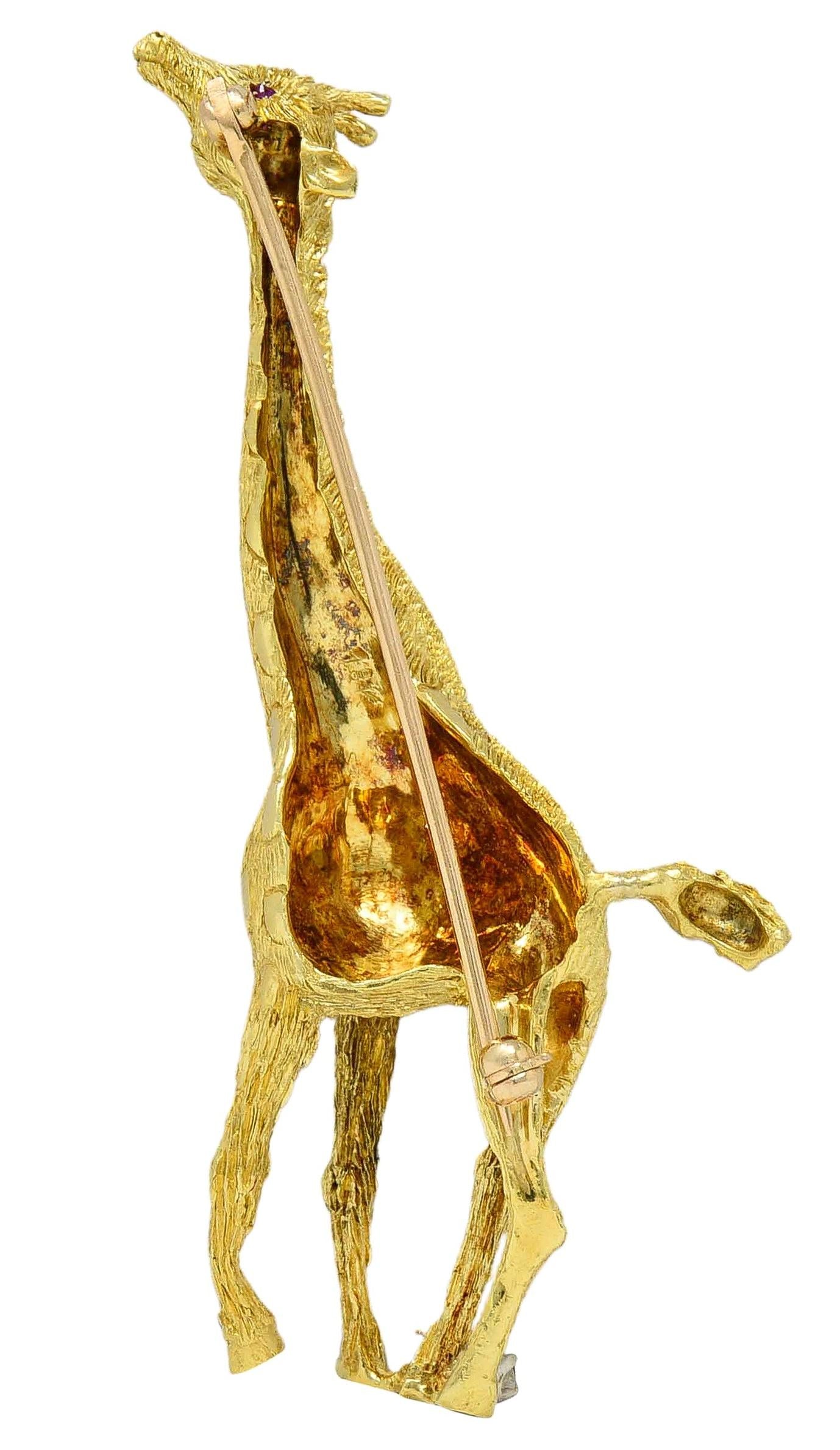1960's Ruby Diamond 18 Karat Yellow Gold Vintage Giraffe Brooch