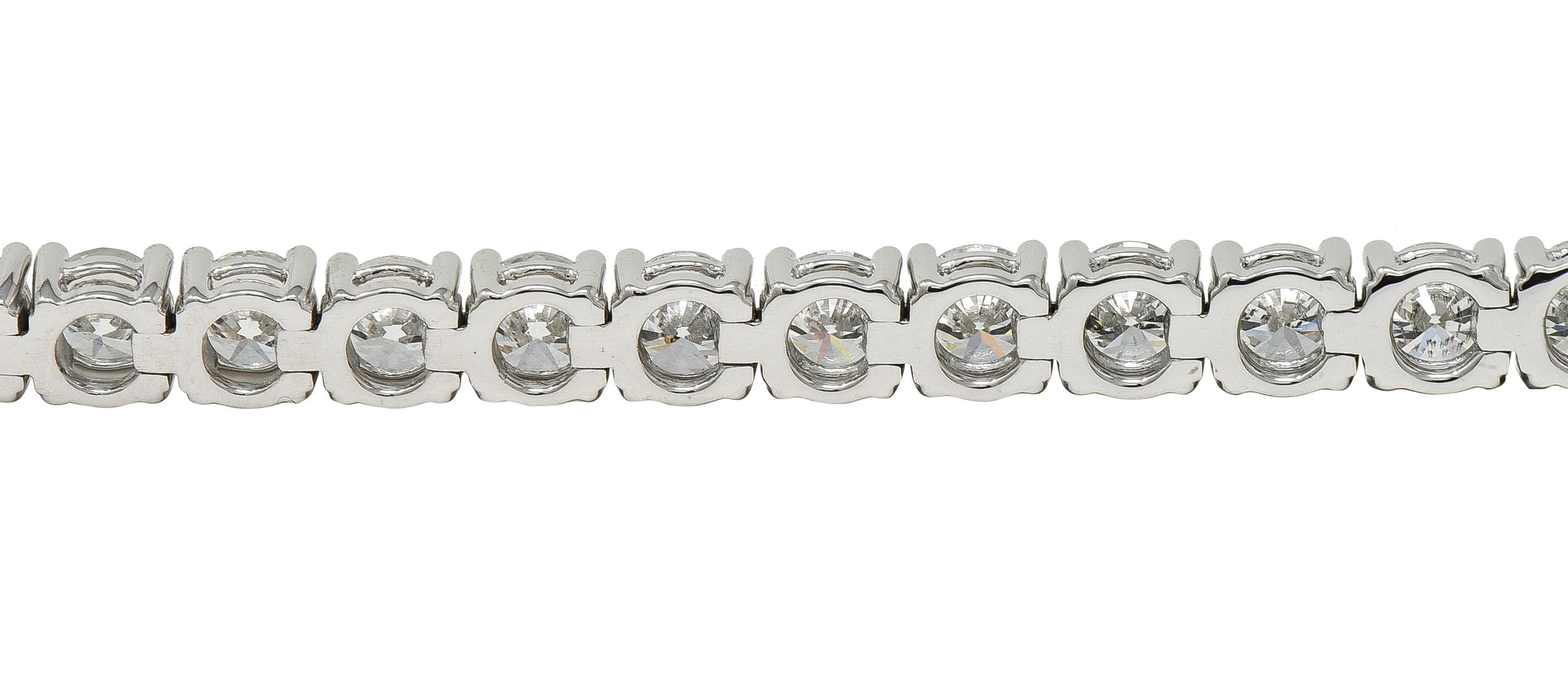 Contemporary 12.37 CTW Round Brilliant Diamond Platinum Tennis Line Bracelet