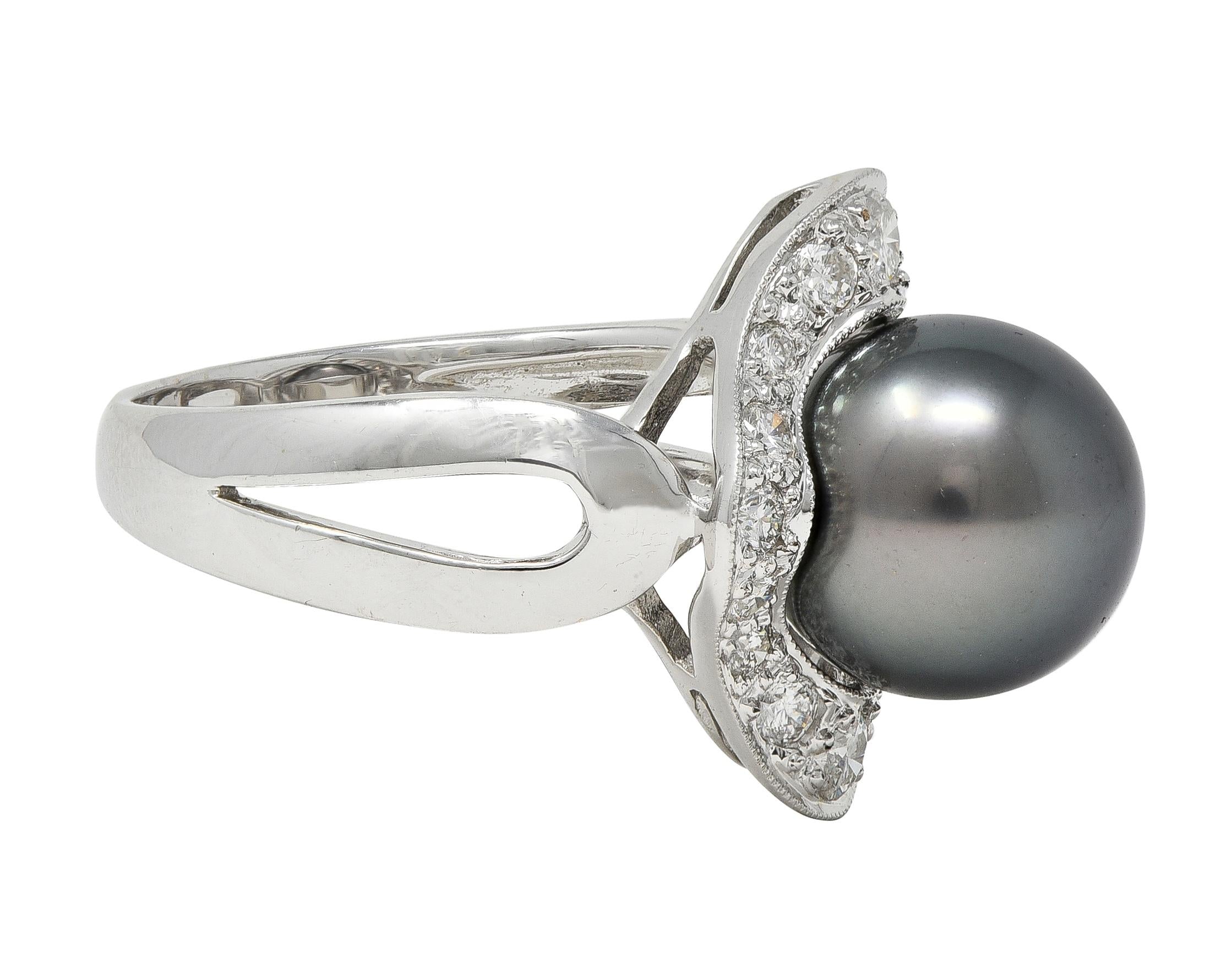Contemporary Diamond Black Tahitian Pearl 18 Karat White Gold Halo Ring
