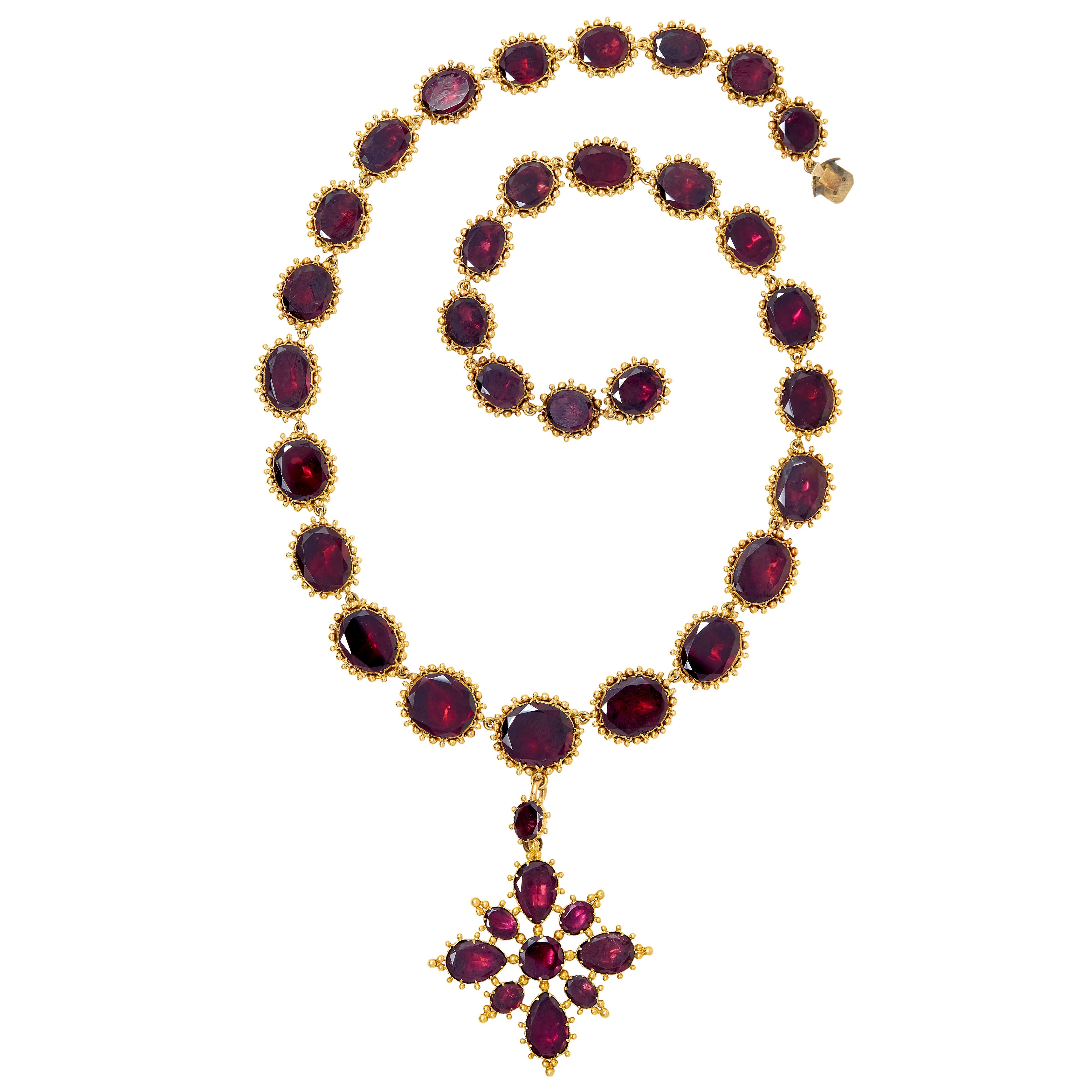Georgian Garnet 18 Karat Yellow Gold Antique Graduated Cross Pendant Necklace