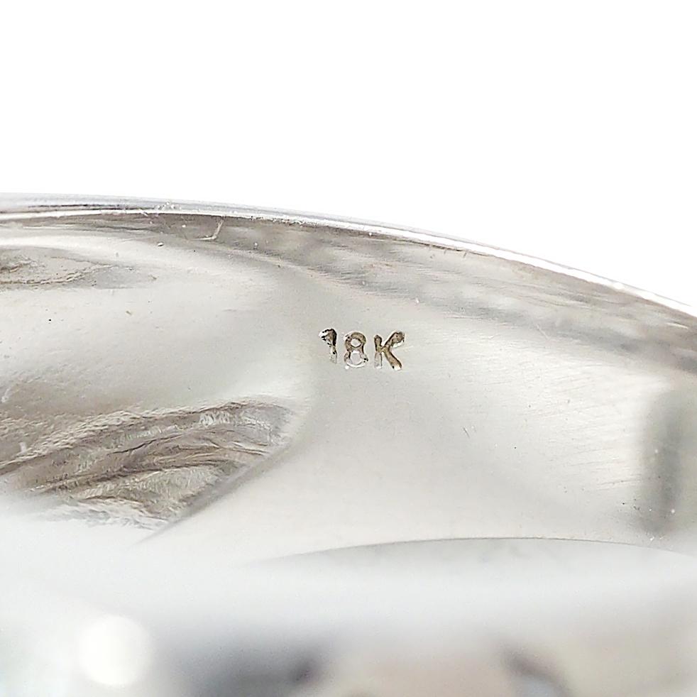 Contemporary Type A Jadeite Jade Diamond 18 Karat White Gold Halo Ring GIA