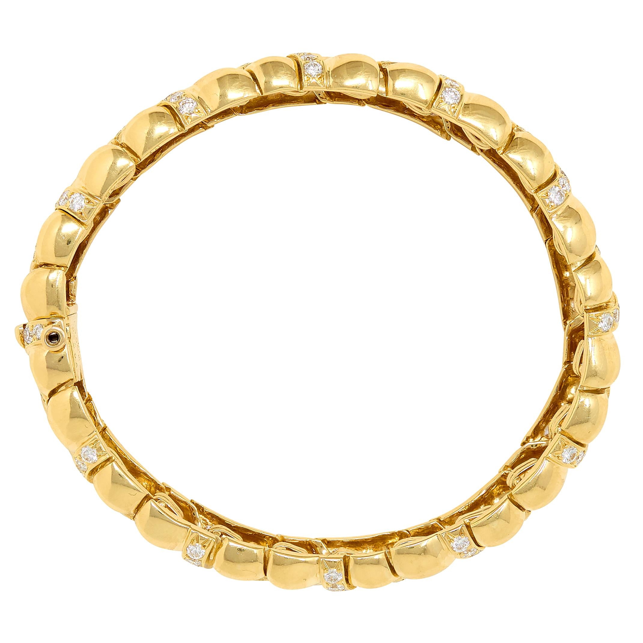 Van Cleef & Arpels French 1980's Diamond 18K Yellow Gold Vintage Woven Bracelet
