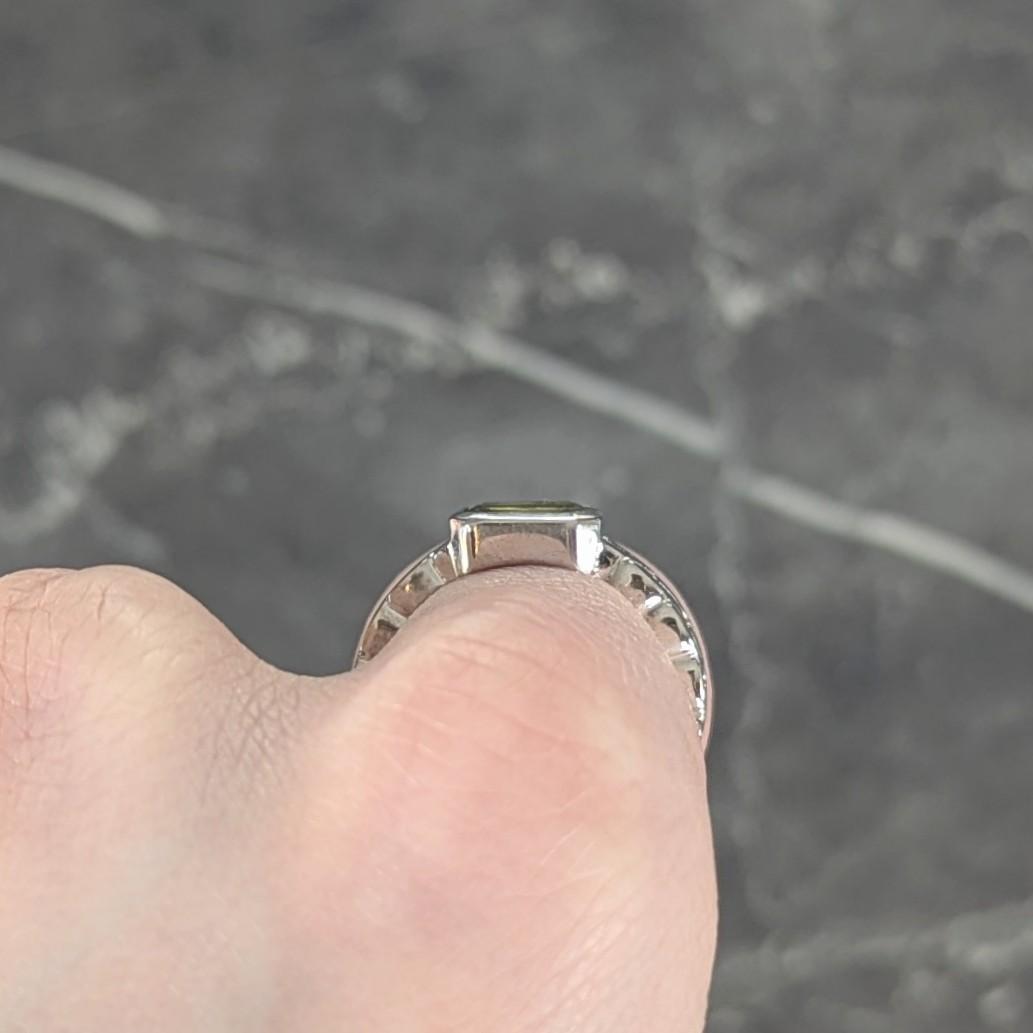 Chanel French 1980's Peridot 18K White Gold Curb Link Bezel Vintage Band Ring