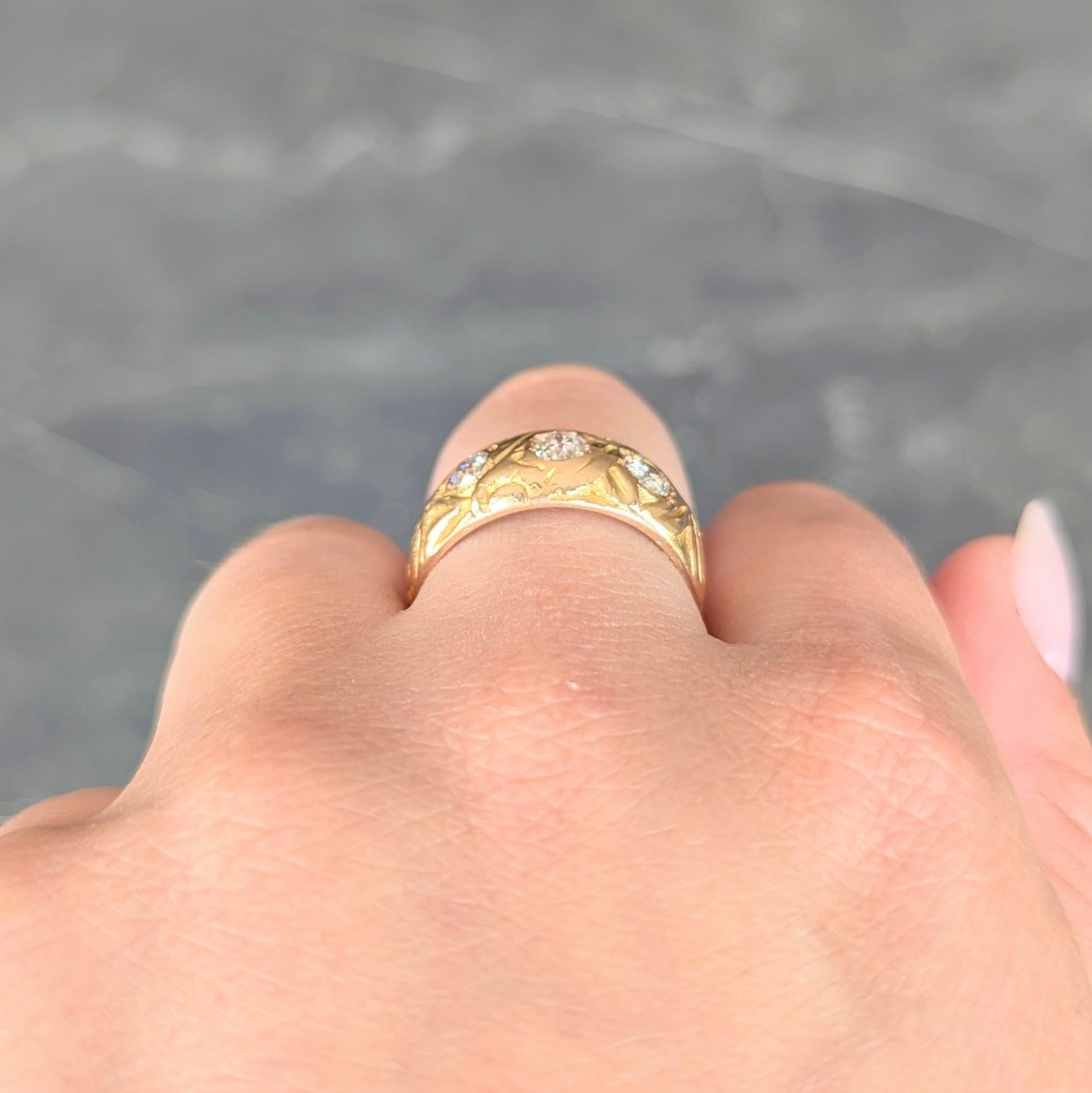 Victorian Diamond 18 Karat Yellow Gold Antique Floral Three Stone Band Ring