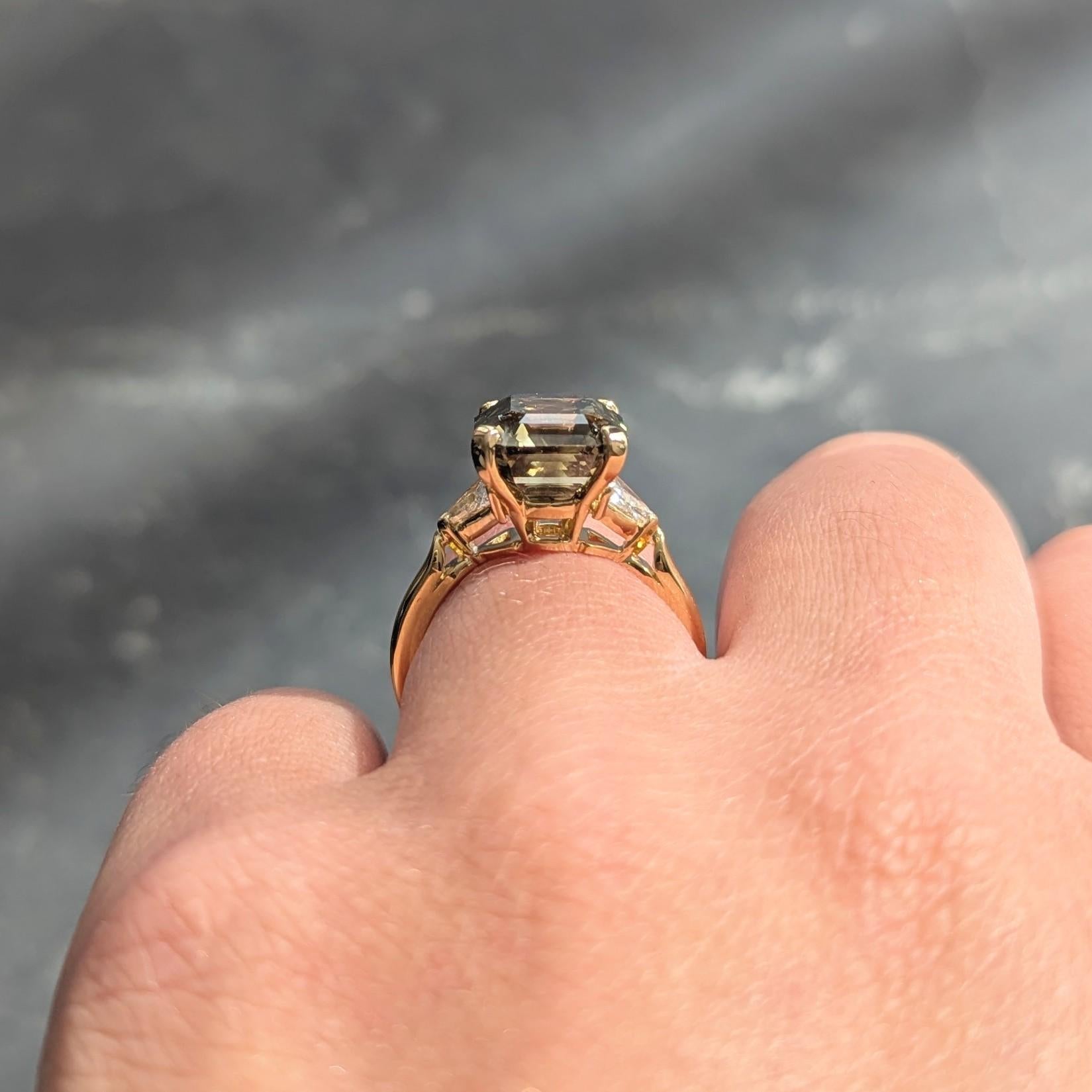 Van Cleef & Arpels 1990's 5.31 CTW Fancy Green Diamond 18K Gold Vintage Ring