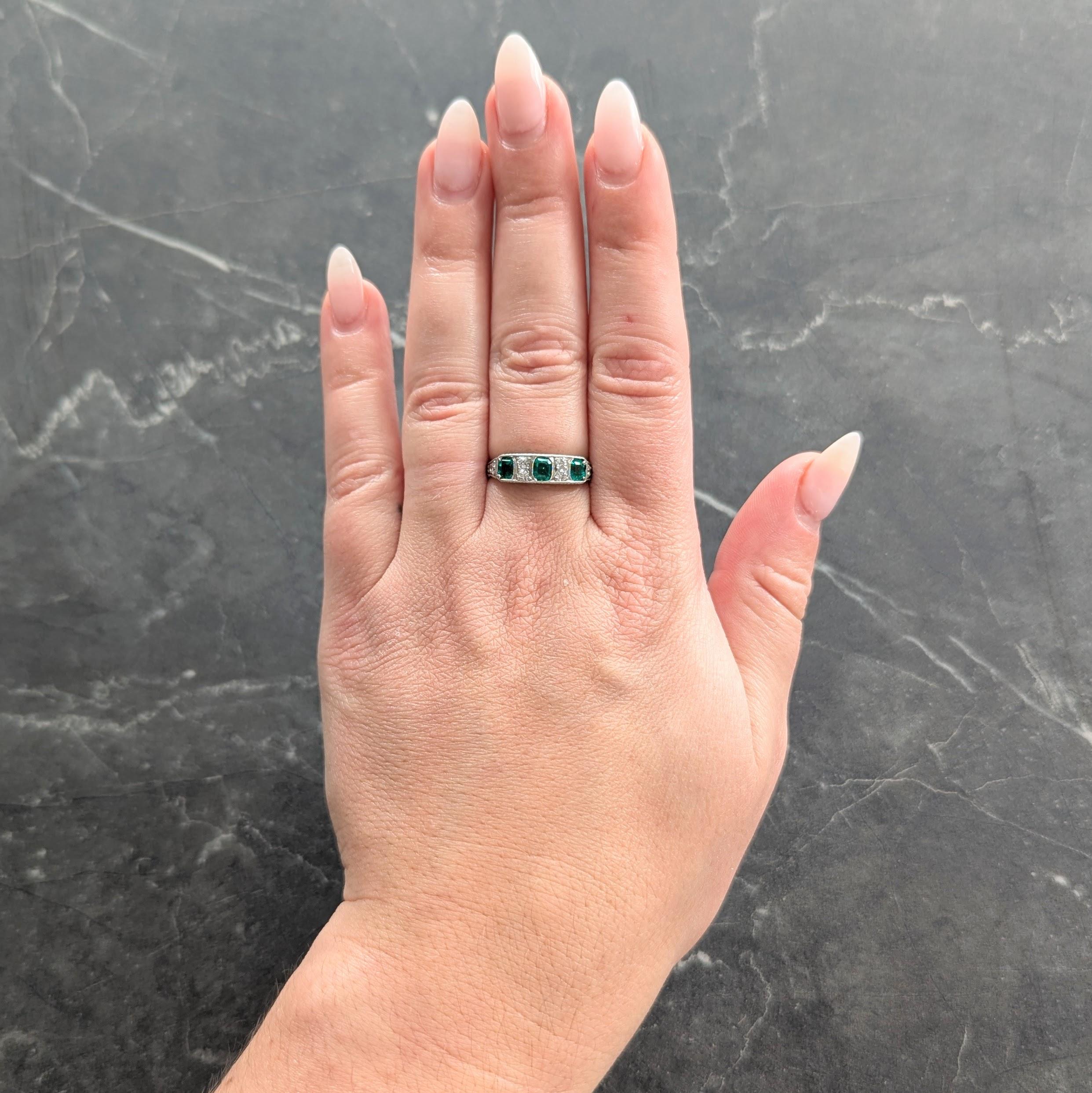 Art Deco 1.05 CTW Emerald Diamond Platinum Vintage Band Ring