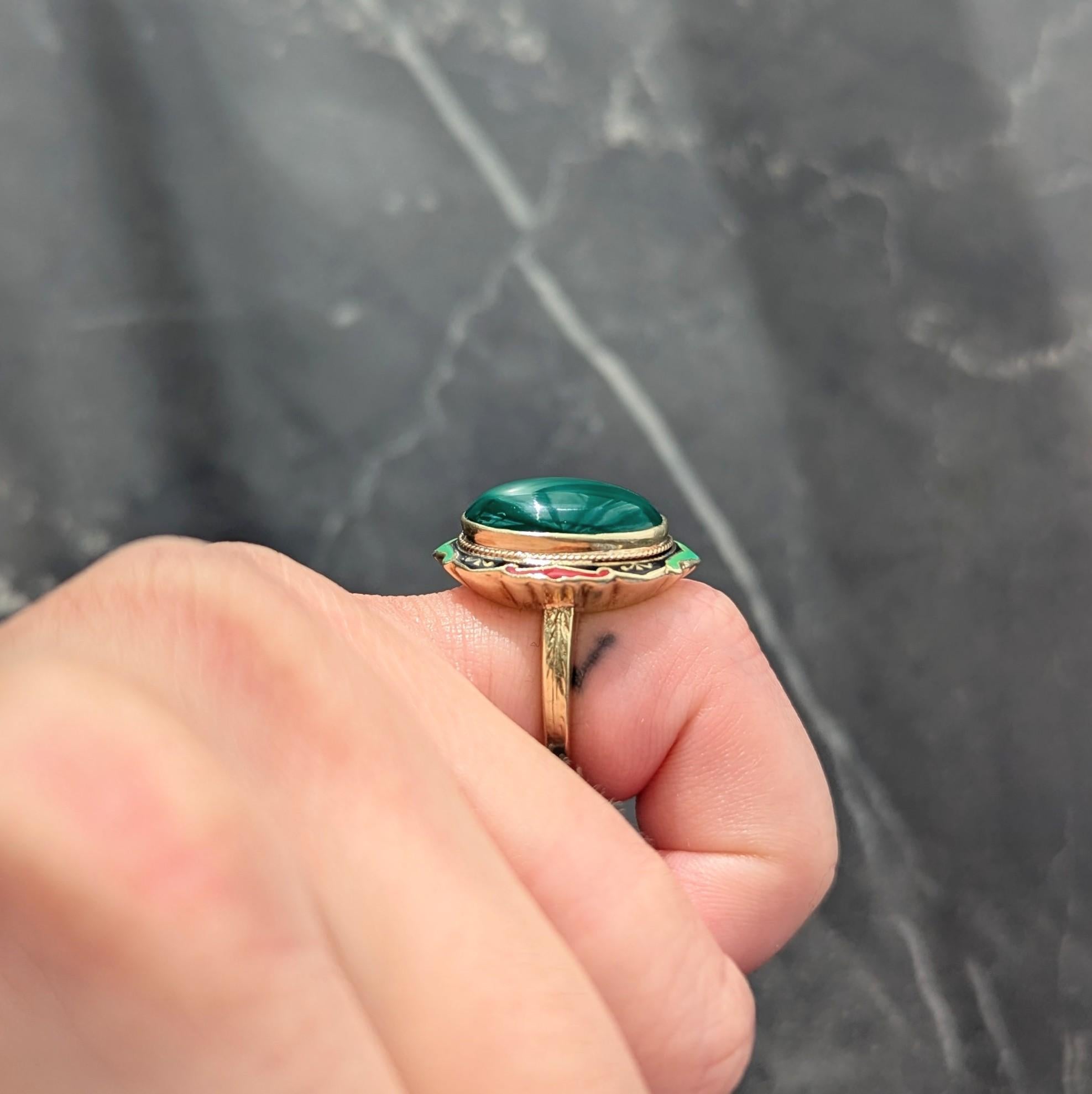 Early Art Deco Chalcedony Enamel 14 Karat Yellow Gold Antique Cocktail Ring