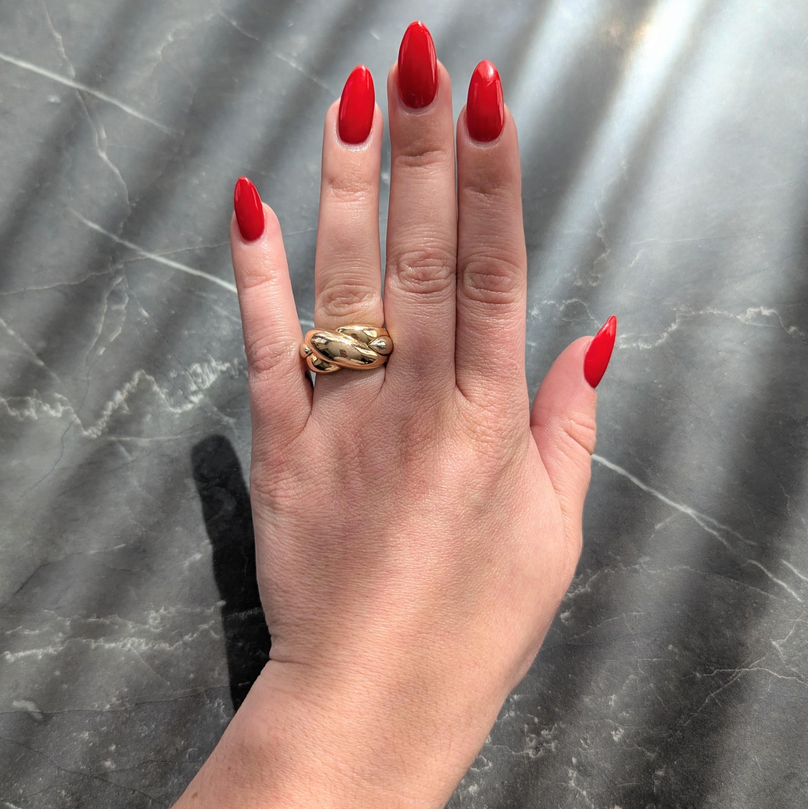 Cartier 1991 18 Karat Tri-Colored Gold Vintage Colisee Twist Ring