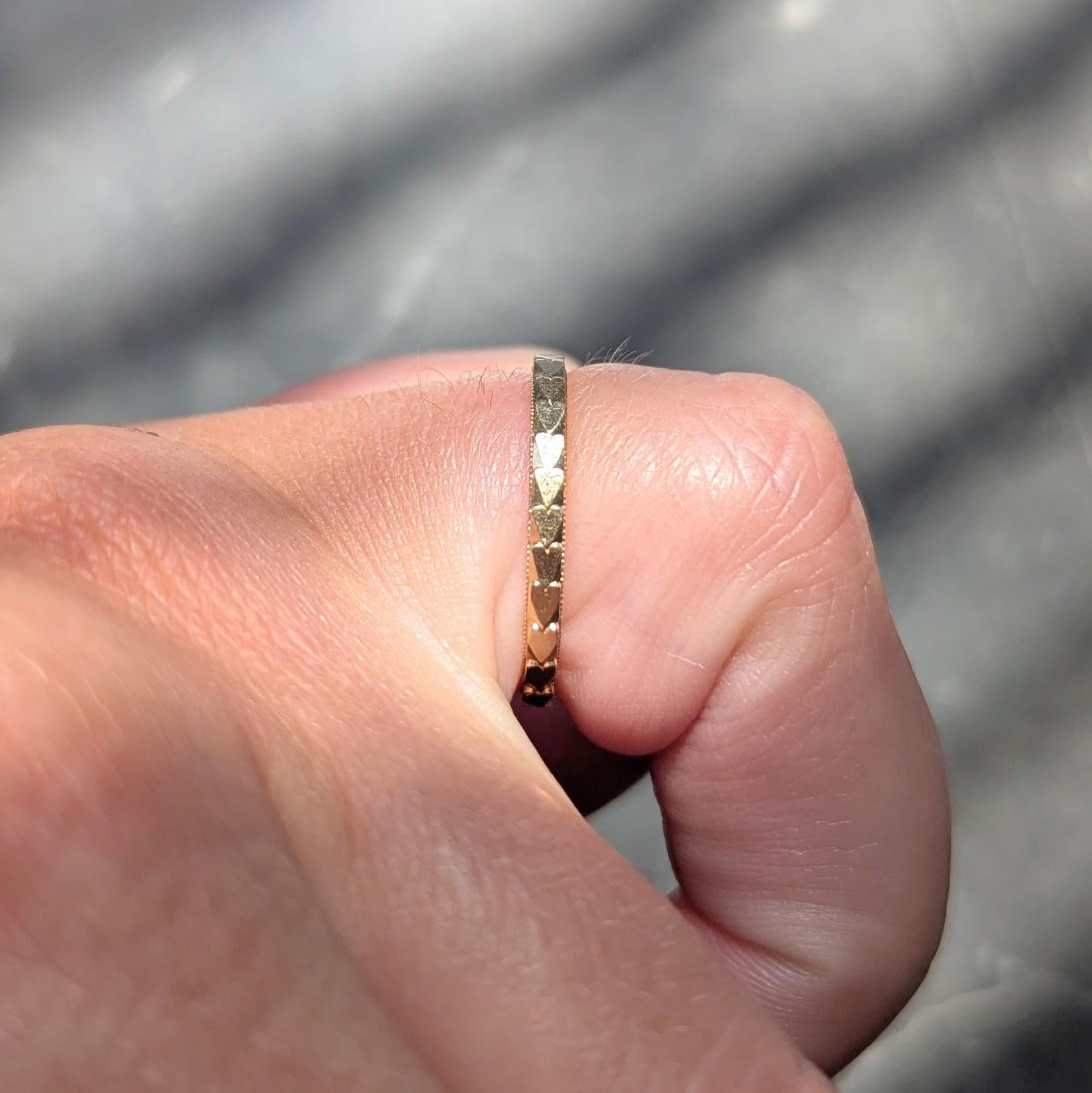 Retro 14 Karat Yellow Gold Vintage Heart Wedding Band Ring