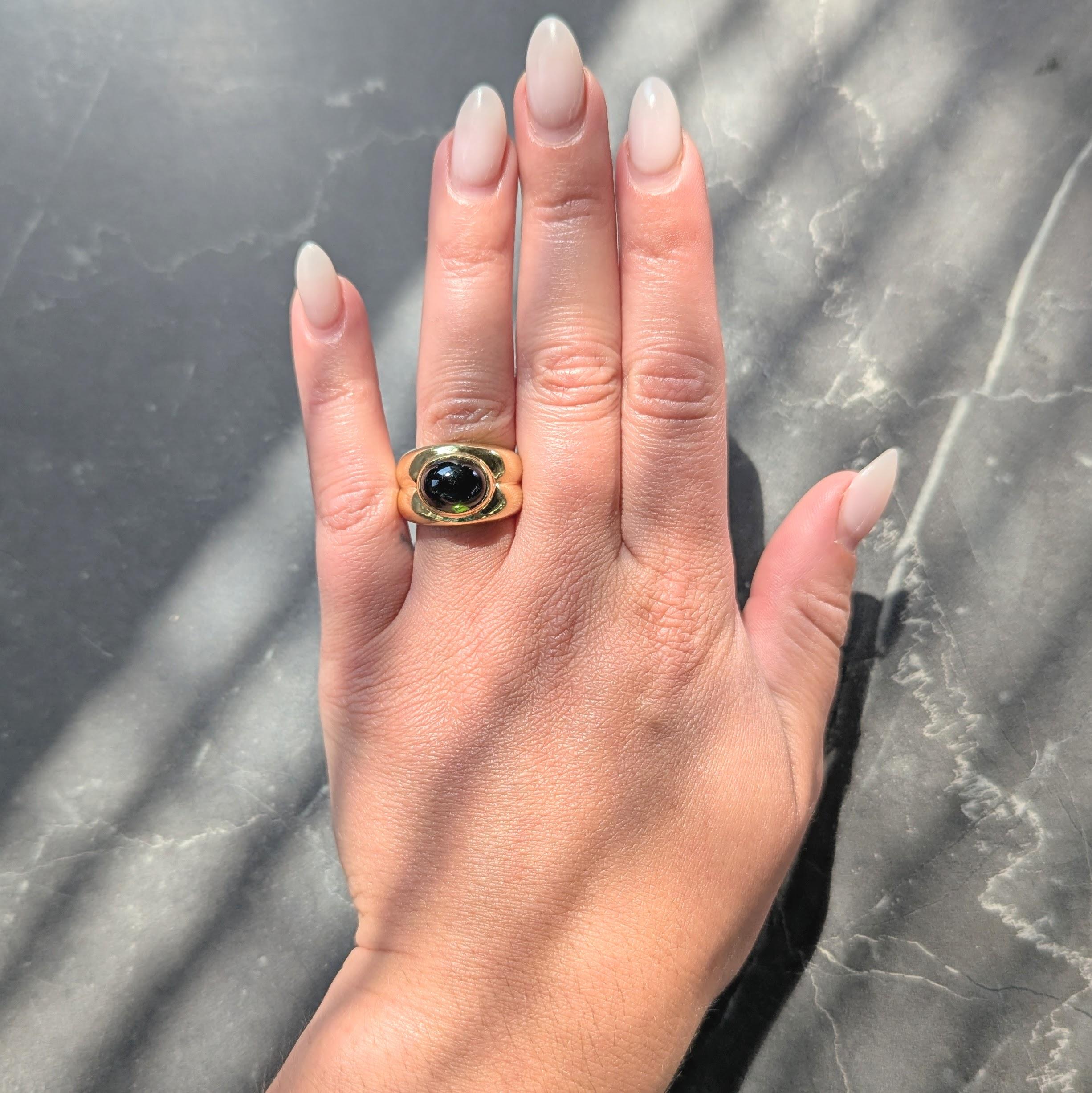 Tiffany & Co. 1980's Tourmaline 18 Karat Yellow Gold Vintage Puffy Bezel Ring