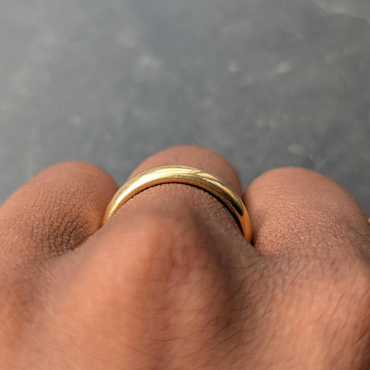 1913 18 Karat Yellow Gold Antique Wedding Band Ring