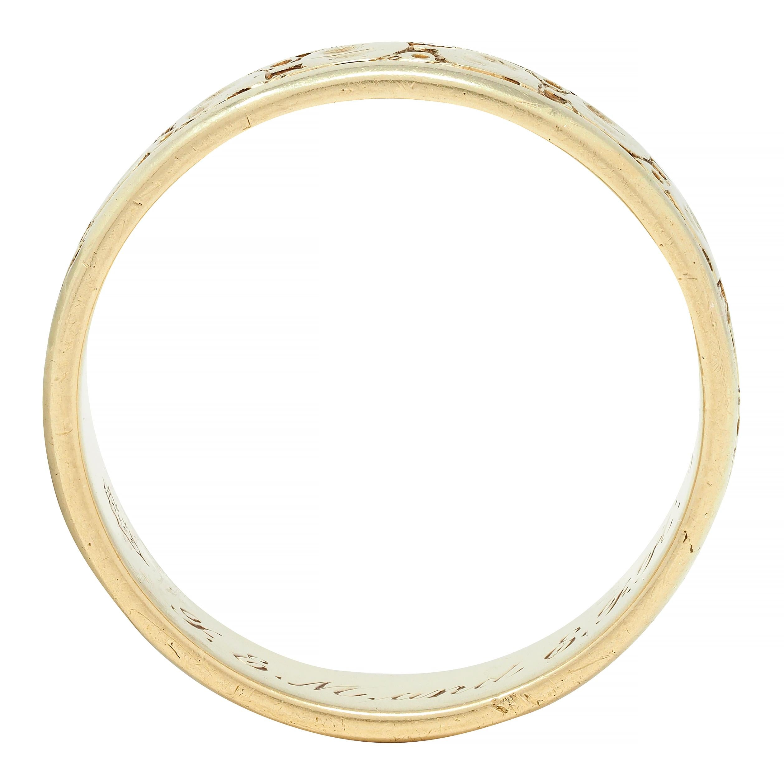 Oakes 1946 14 Karat Yellow Gold Foliate Antique Men's Wedding Band Ring