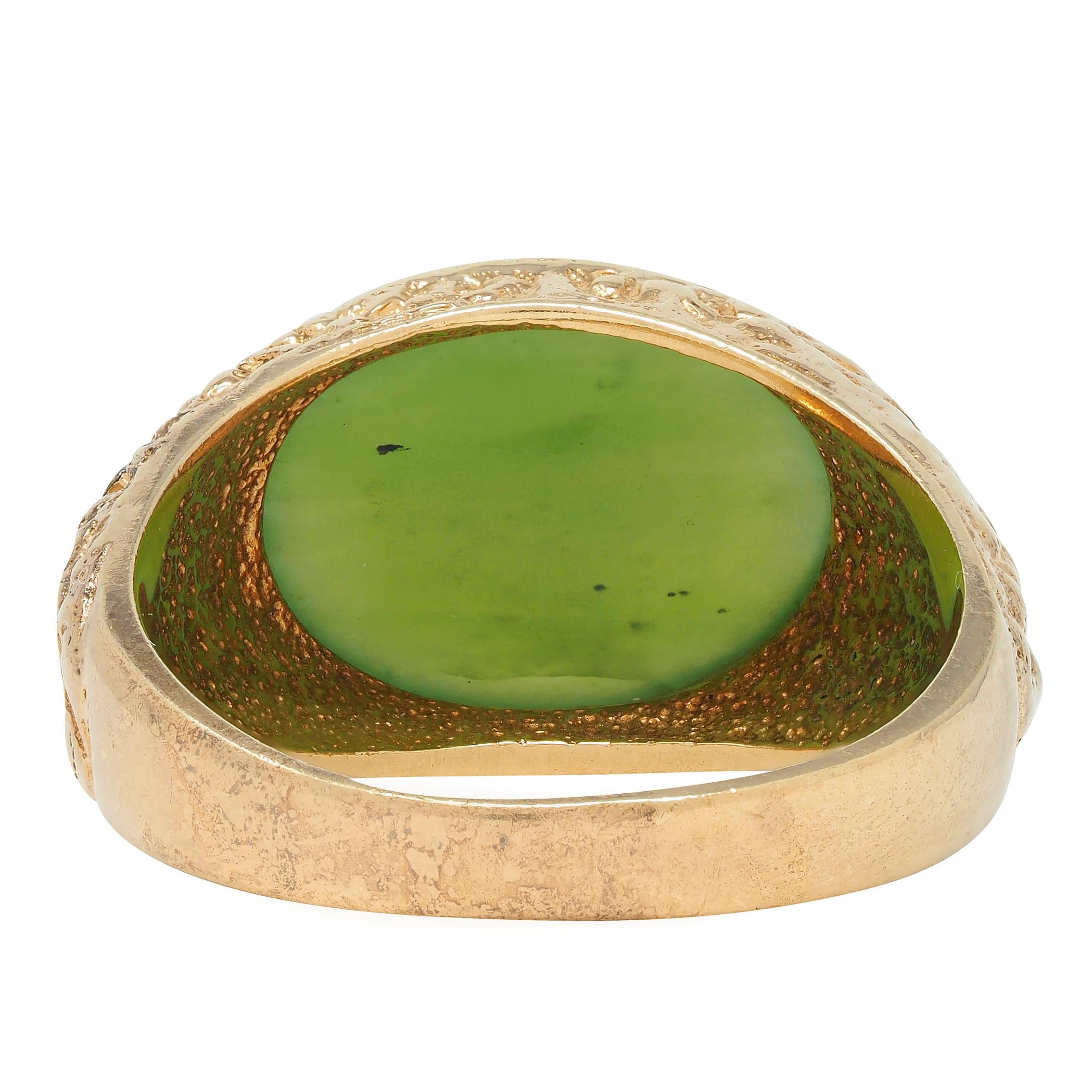 Brutalist Jade Cabochon 10 Karat Yellow Gold Vintage Signet Ring