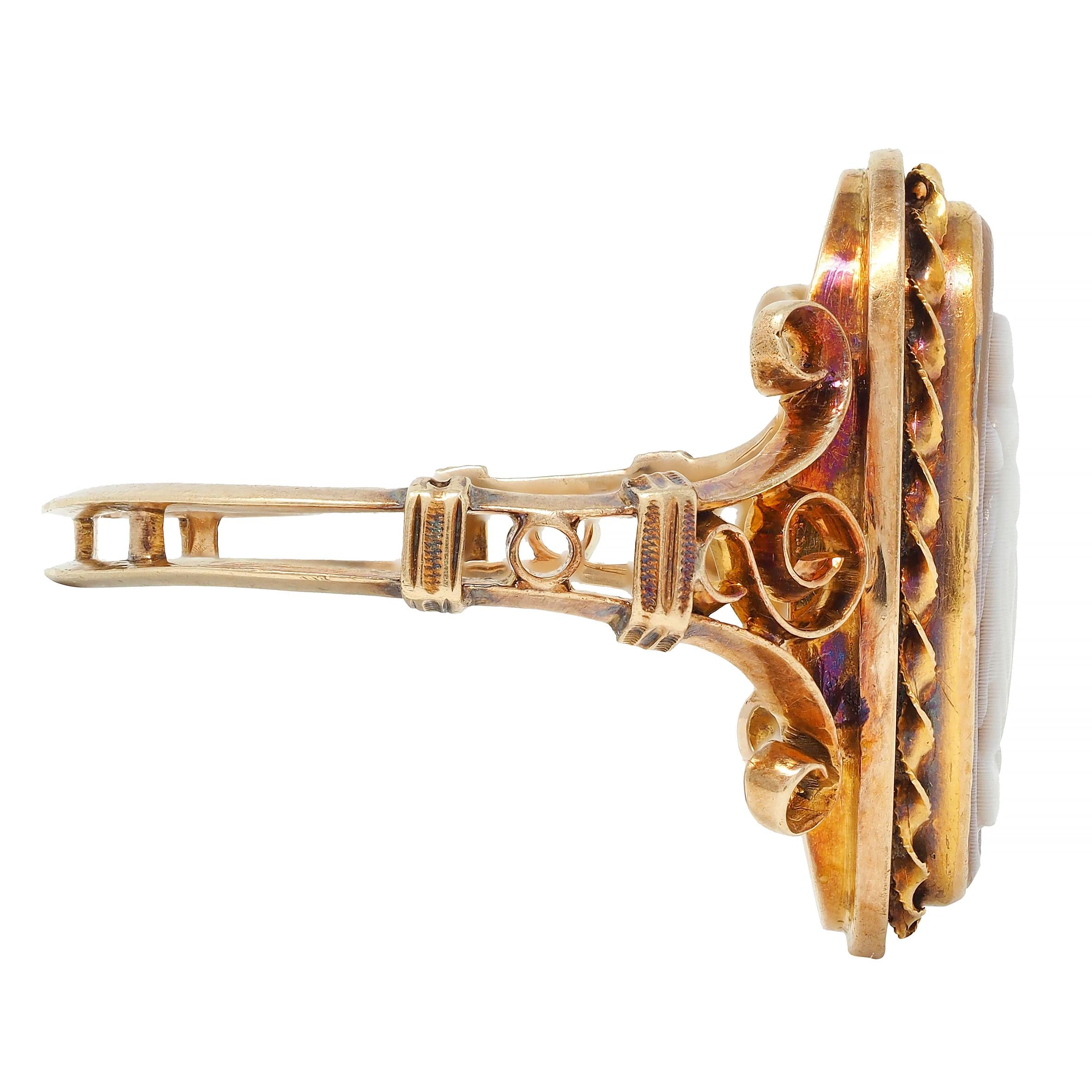 Victorian Carved Agate 14 Karat Yellow Gold Nike Cameo Antique Ring