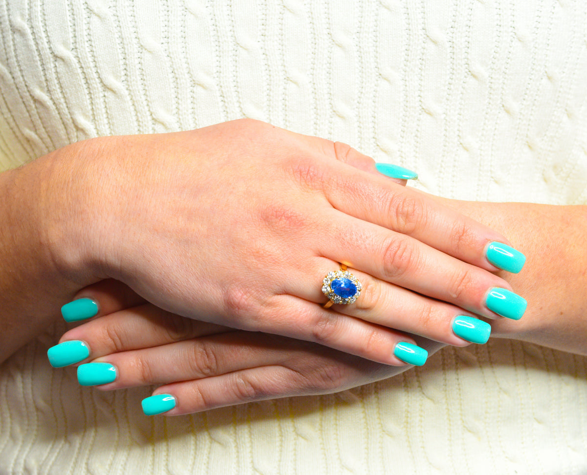 Vintage 5.00 CTW No Heat Ceylon Sapphire Diamond 18 Karat Gold Cluster Ring GIARing - Wilson's Estate Jewelry