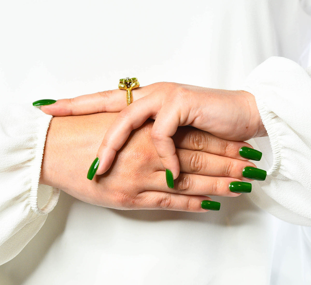 David Trabich 1980's Vintage 2.90 CTW Peridot Diamond 14 Karat Gold Clover RingRing - Wilson's Estate Jewelry