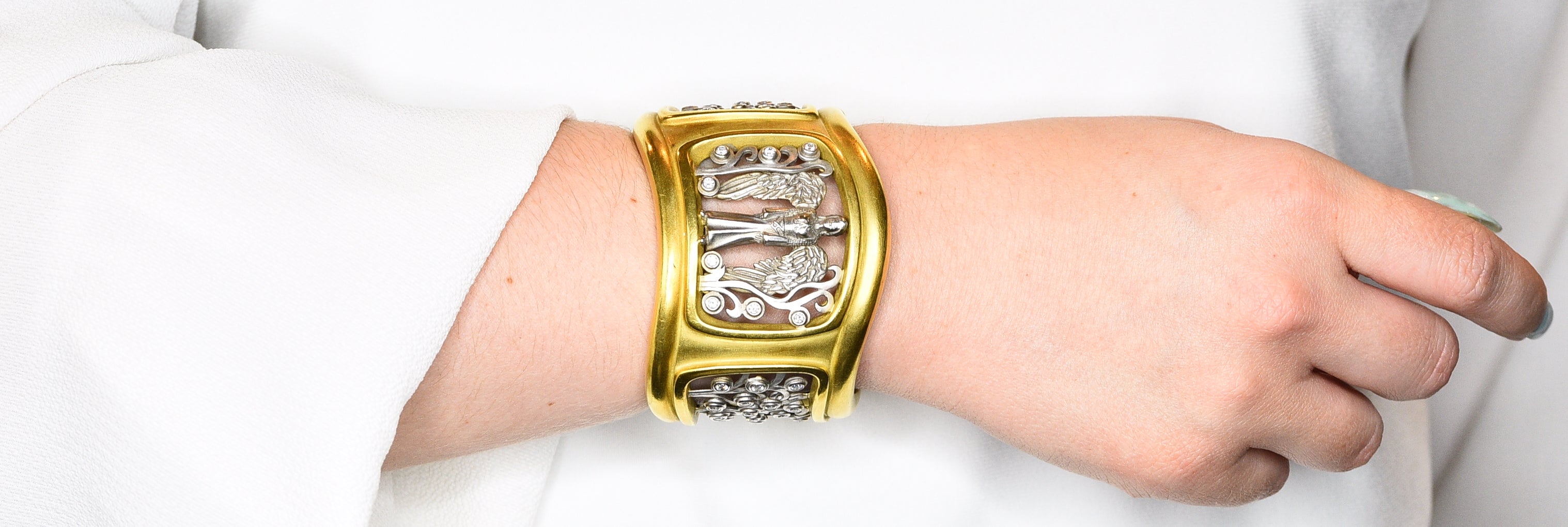 Substantial Kieselstein & Cord Diamond Two-Tone 18 Karat Gold Angel Cuff Braceletbracelet - Wilson's Estate Jewelry