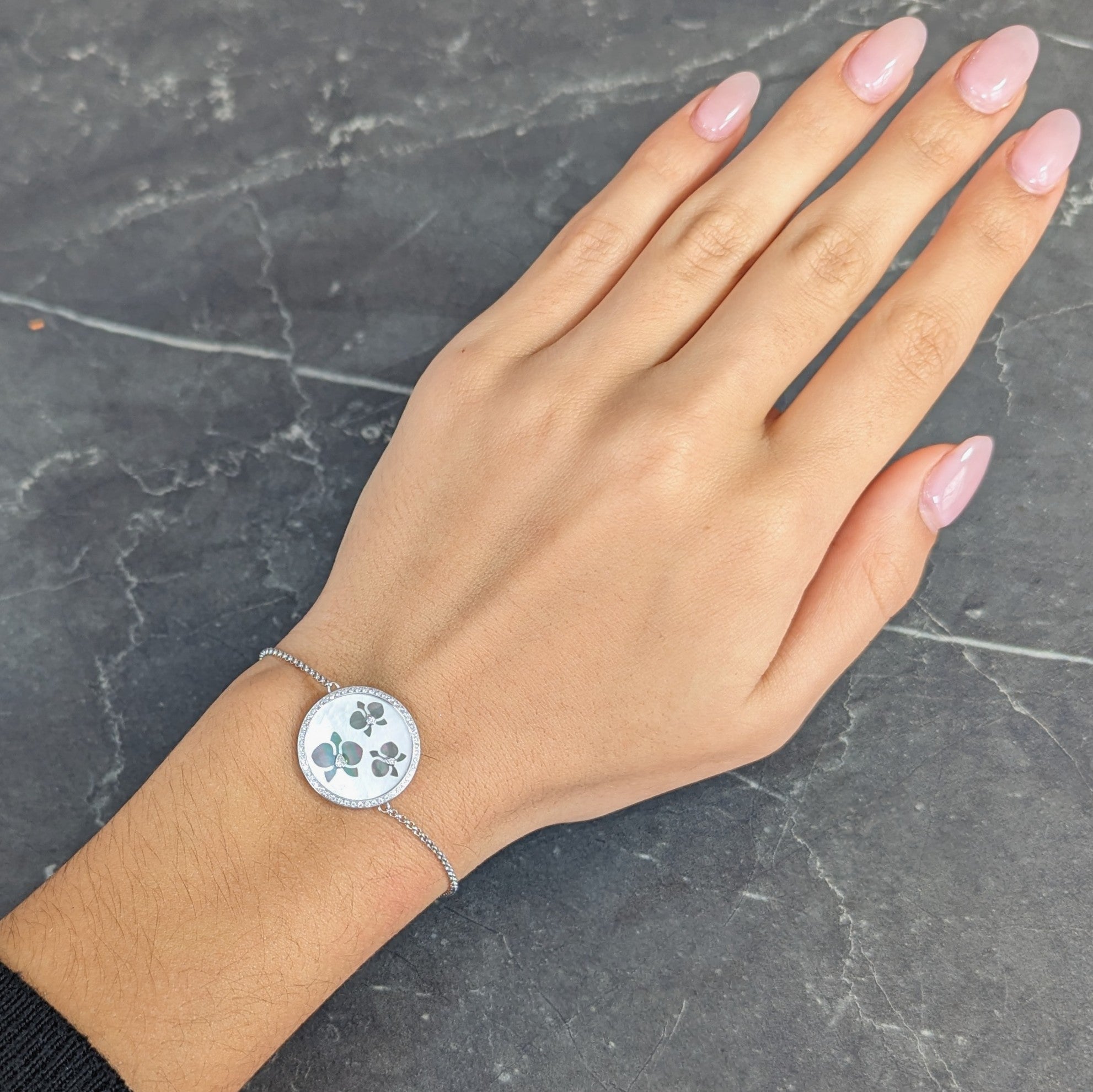 Cartier Mother-Of-Pearl Diamond 18 Karat White Gold Caresse D'Orchidees Station Bracelet Wilson's Estate Jewelry