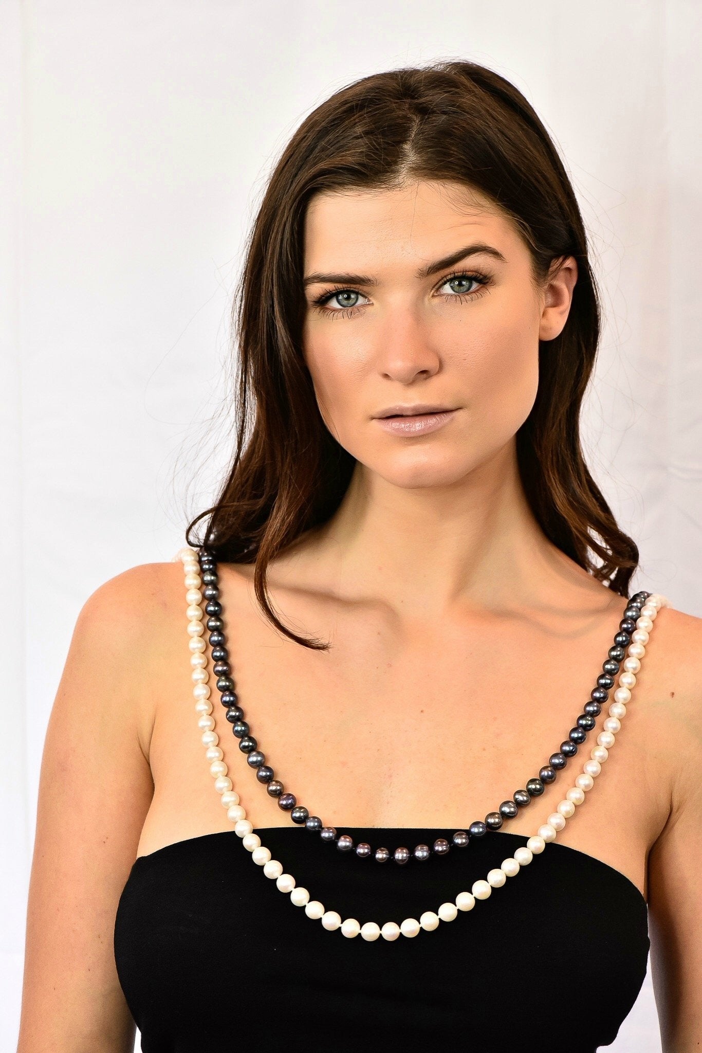 David Webb 1960's Vintage Tahitian South Sea Pearl 18 Karat Gold Tri-Gold Necklace - Wilson's Estate Jewelry