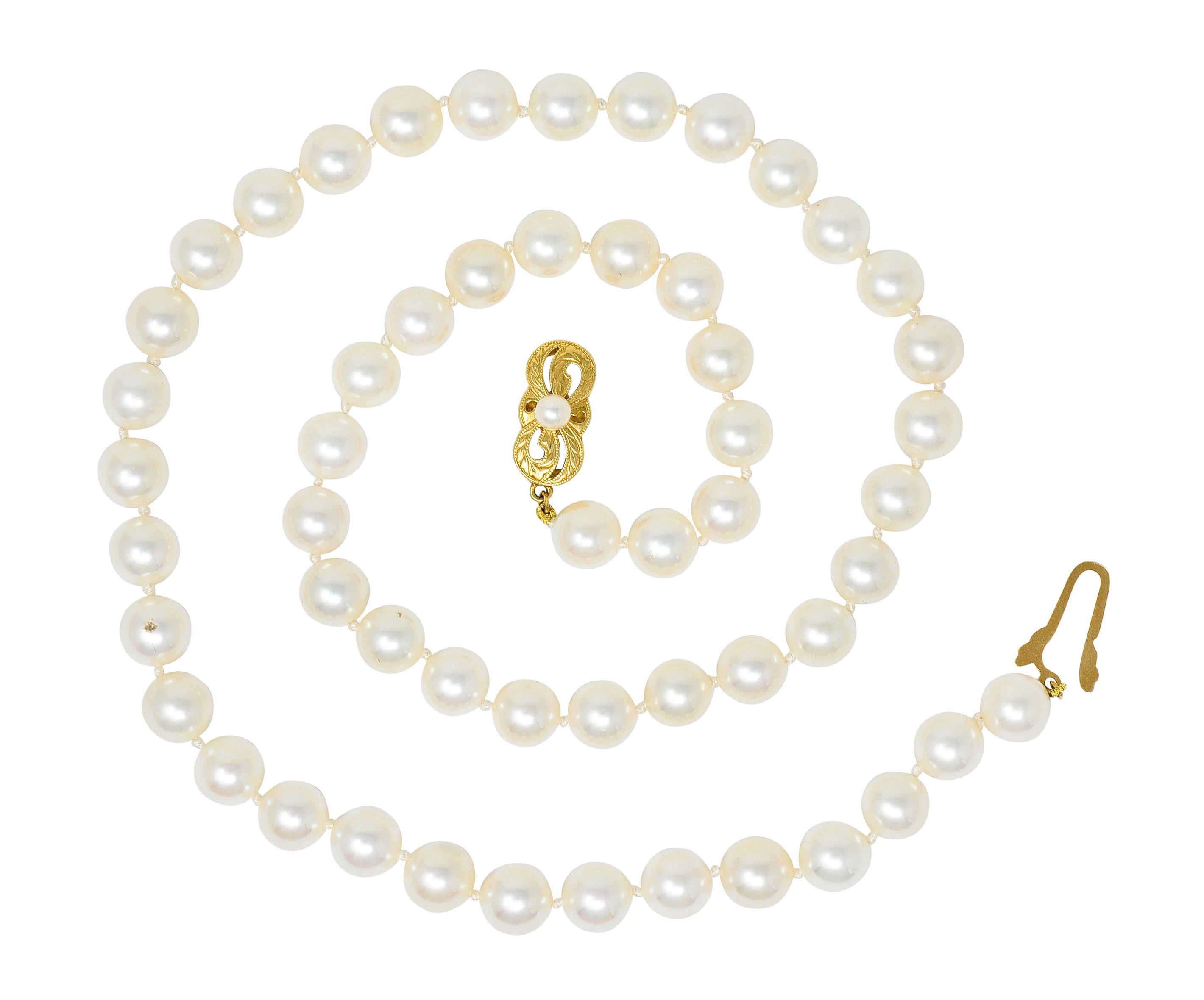 Vintage Mikimoto Cultured Pearl 18 Karat Gold Strand NecklaceNecklace - Wilson's Estate Jewelry