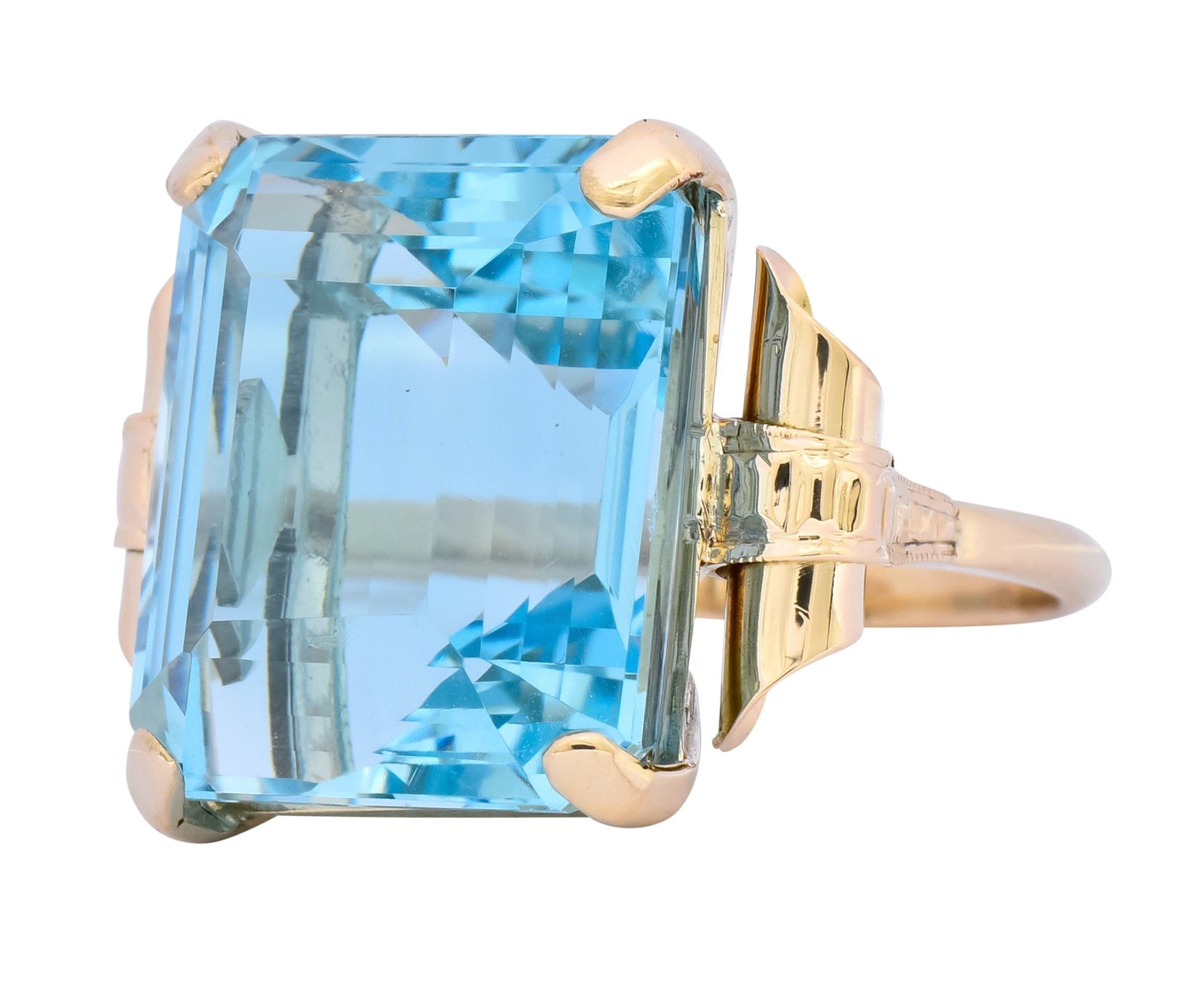Retro 17.86 CTW Aquamarine 14 Karat Gold Cocktail Ring - Wilson's Estate Jewelry