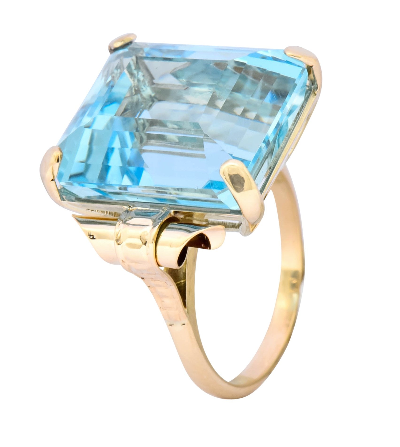 Retro 17.86 CTW Aquamarine 14 Karat Gold Cocktail Ring - Wilson's Estate Jewelry