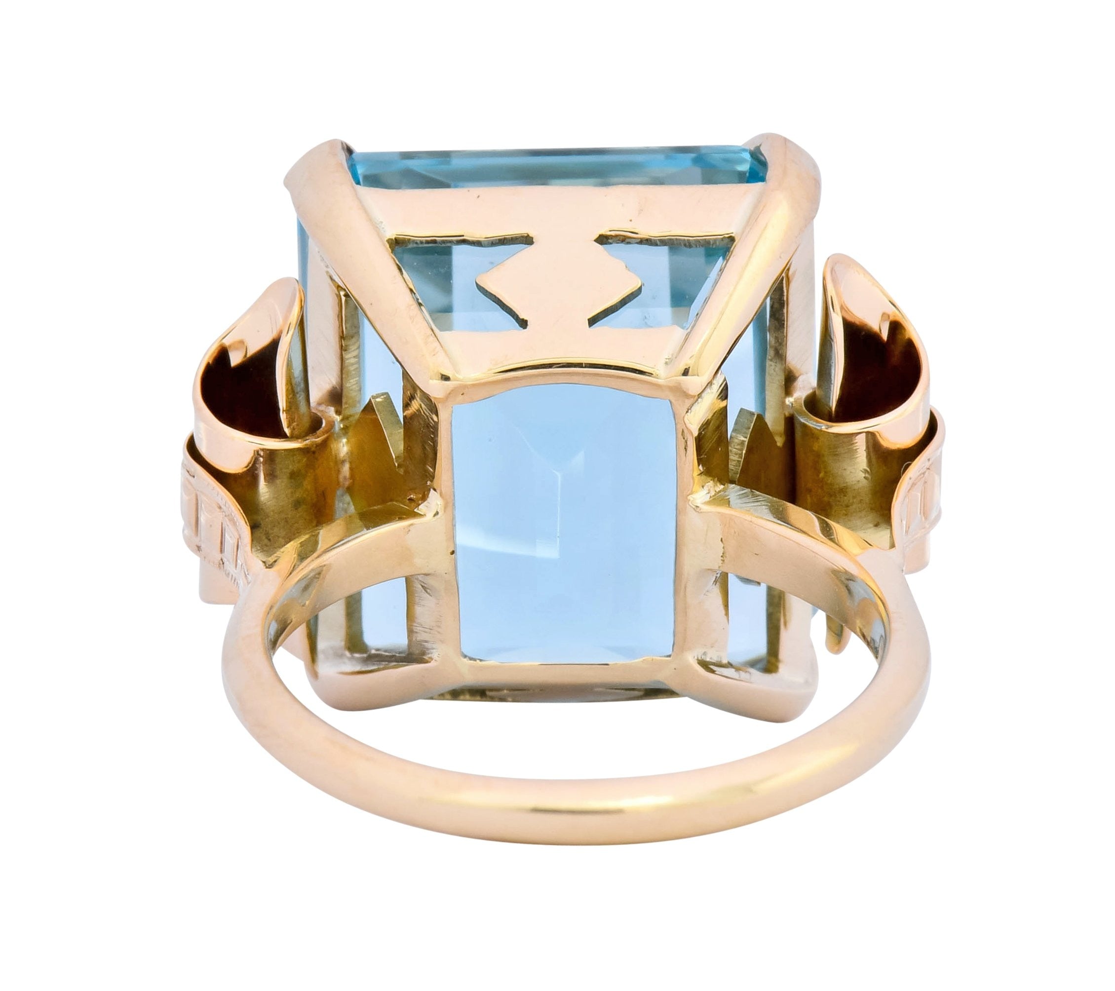 Retro 17.86 CTW Aquamarine 14 Karat Gold Cocktail Ring - Wilson's Estate Jewelry