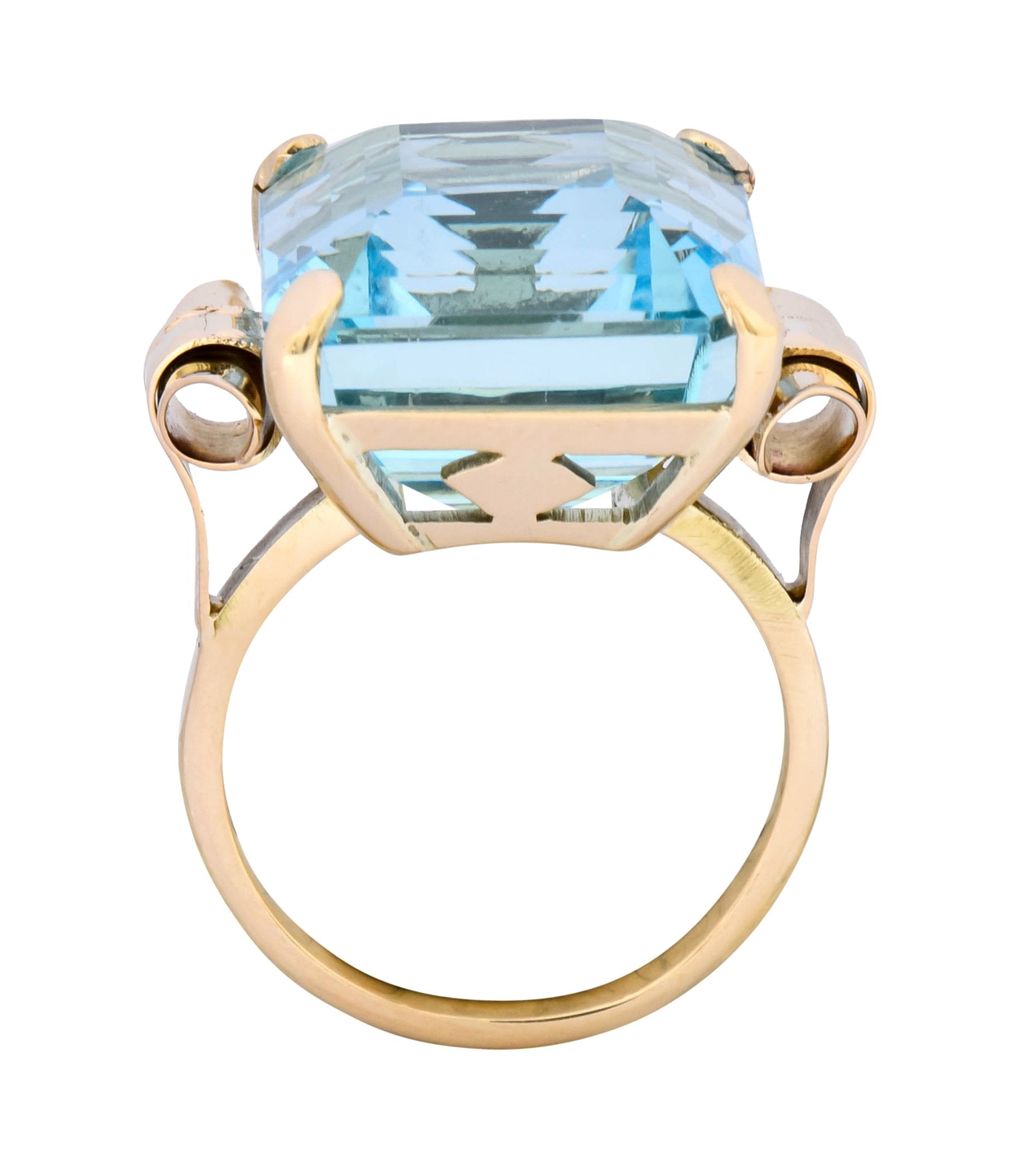 Retro 17.86 CTW Aquamarine 14 Karat Gold Cocktail Ring - Wilson's Estate Jewelry