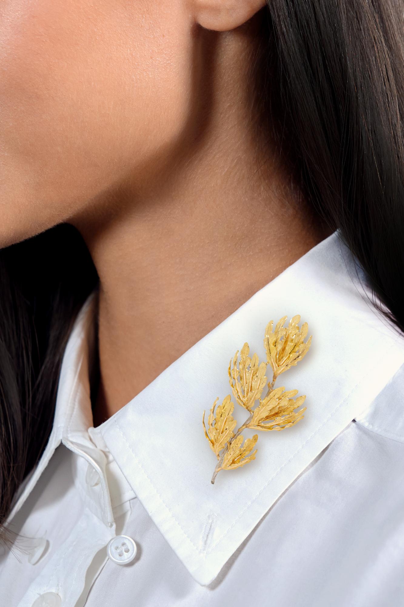 Gianmaria Buccellati 1970's 18 Karat Two-Tone Gold Vintage Oak Branch Brooch