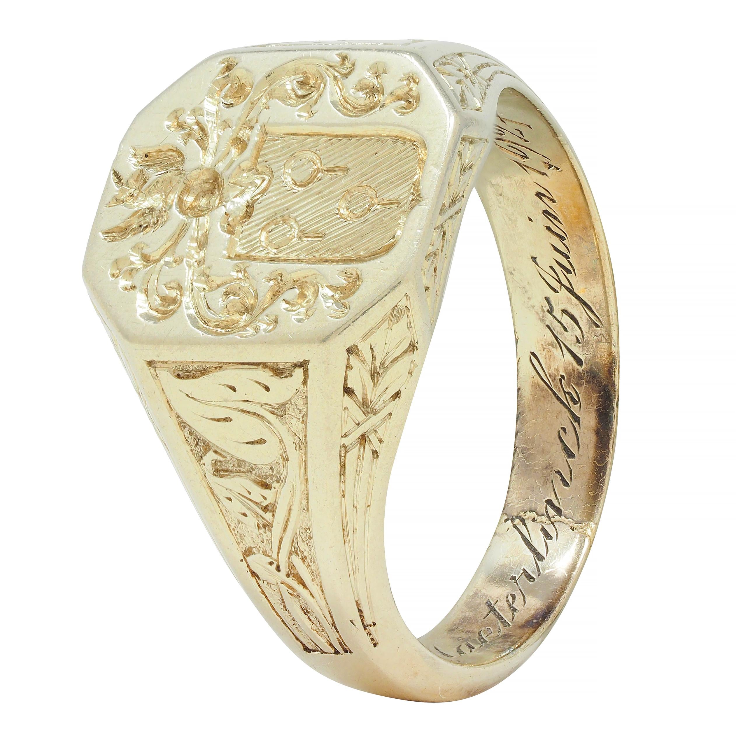 Art Deco French 1927 18 Karat Yellow Gold Unsiex Heraldry Signet Ring