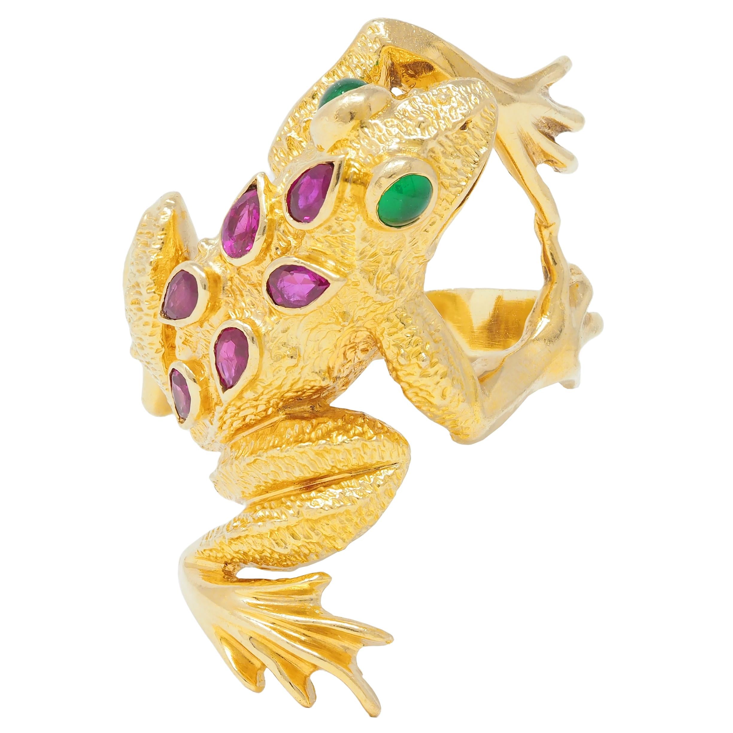 1969 Kurt Wayne 1.60 CTW Ruby Emerald 18 Karat Yellow Gold Vintage Frog Ring